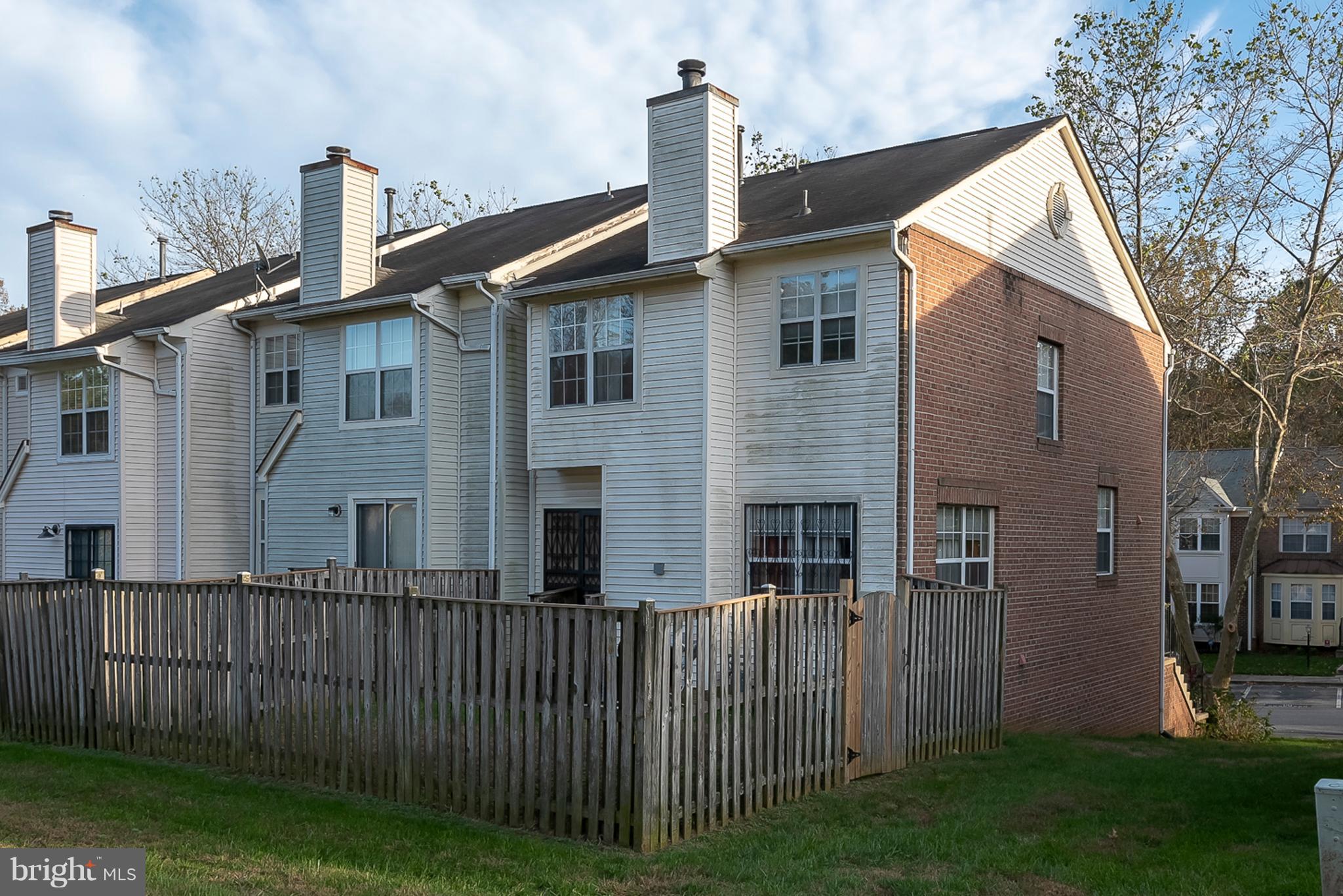 WOODVIEW VILLAGE - Residential