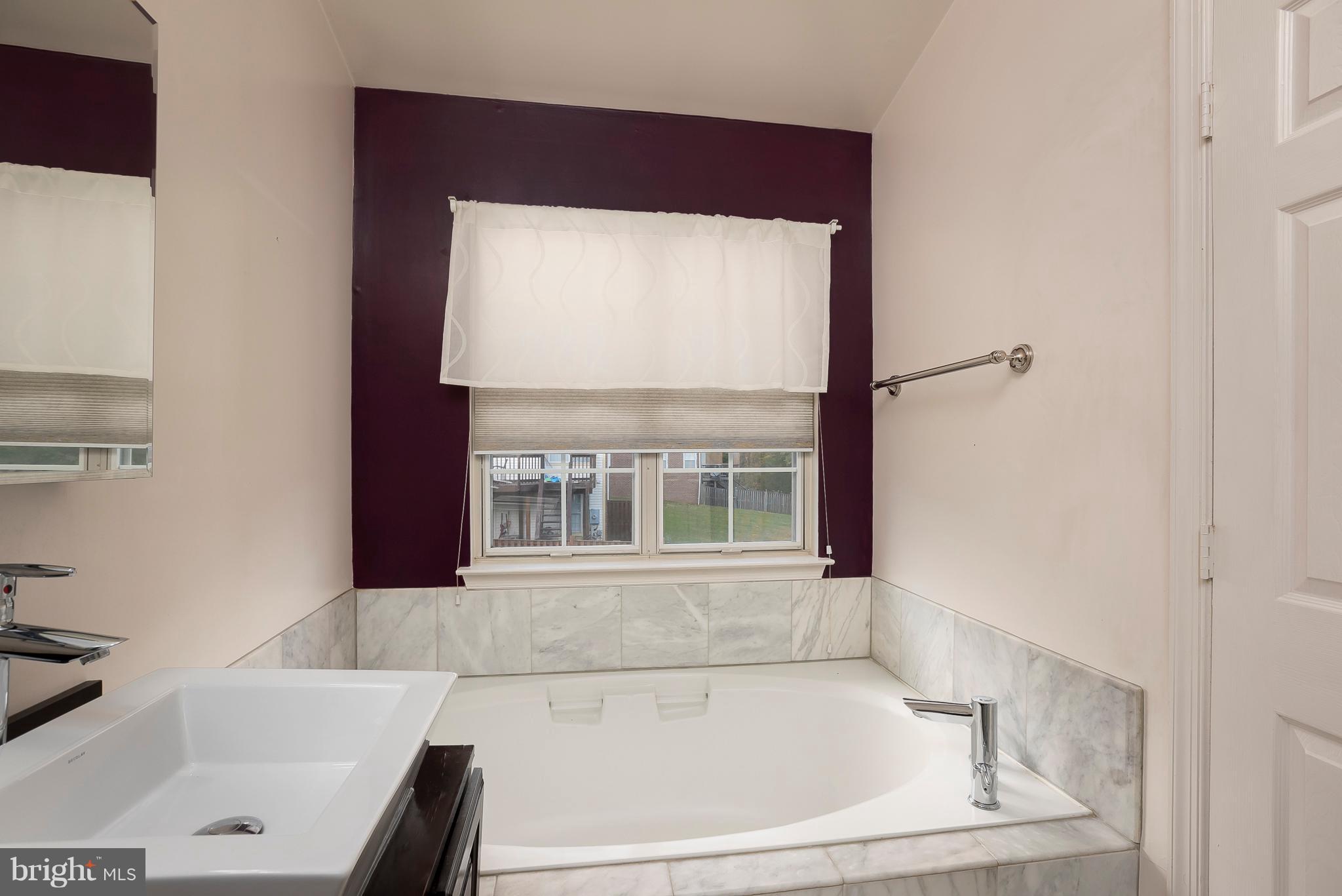 WOODVIEW VILLAGE - Residential