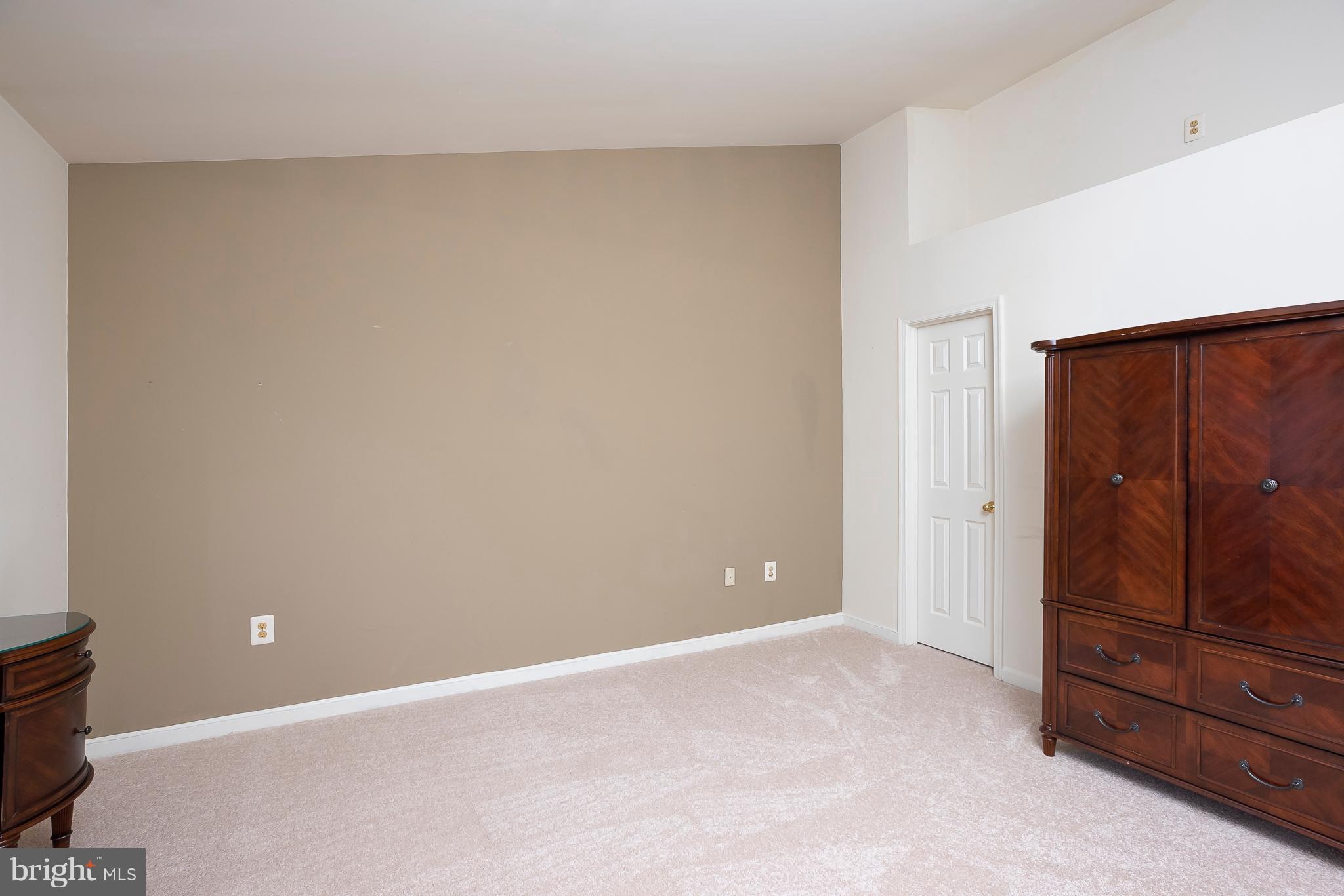 WOODVIEW VILLAGE - Residential