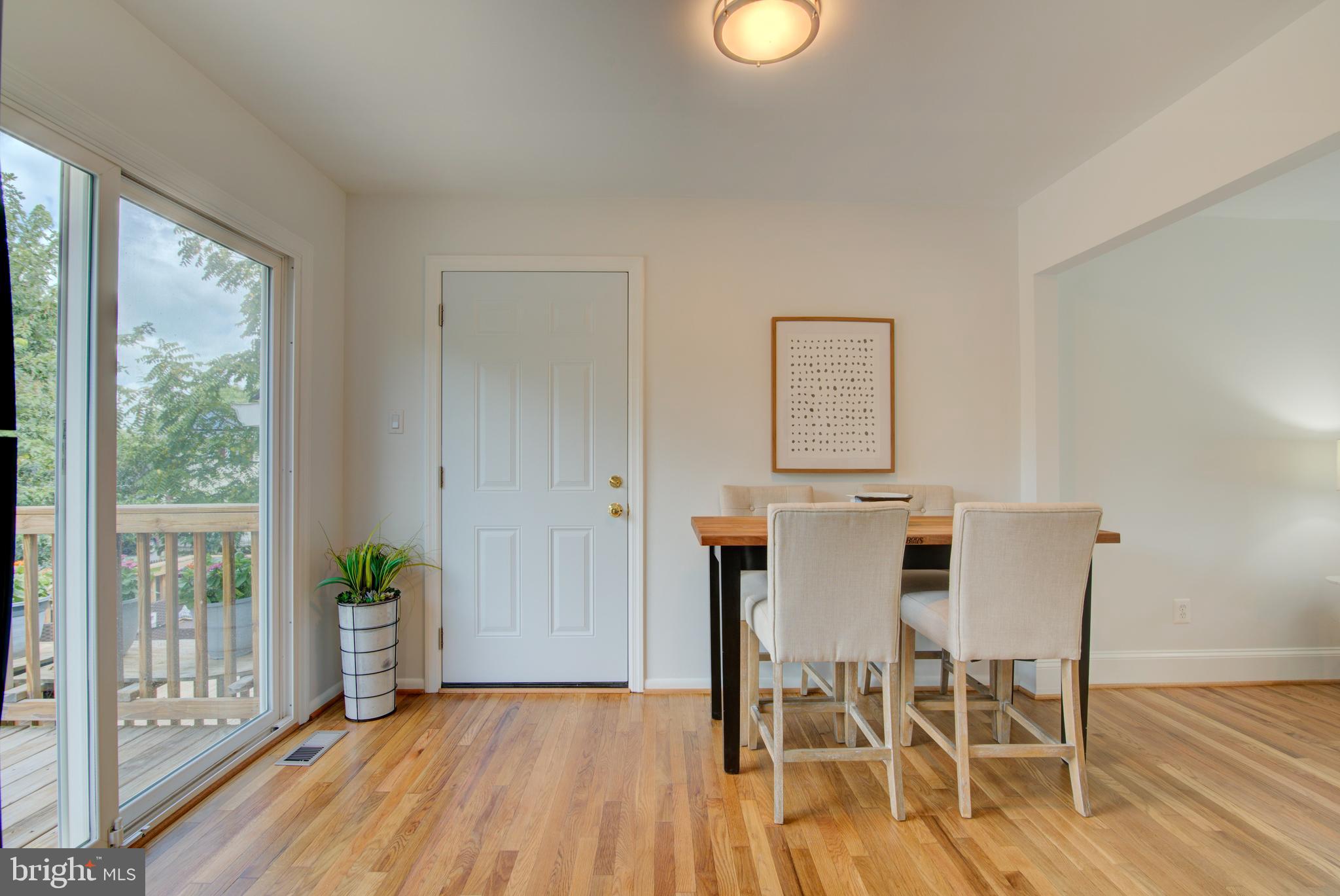 CRESTBROOK - Residential