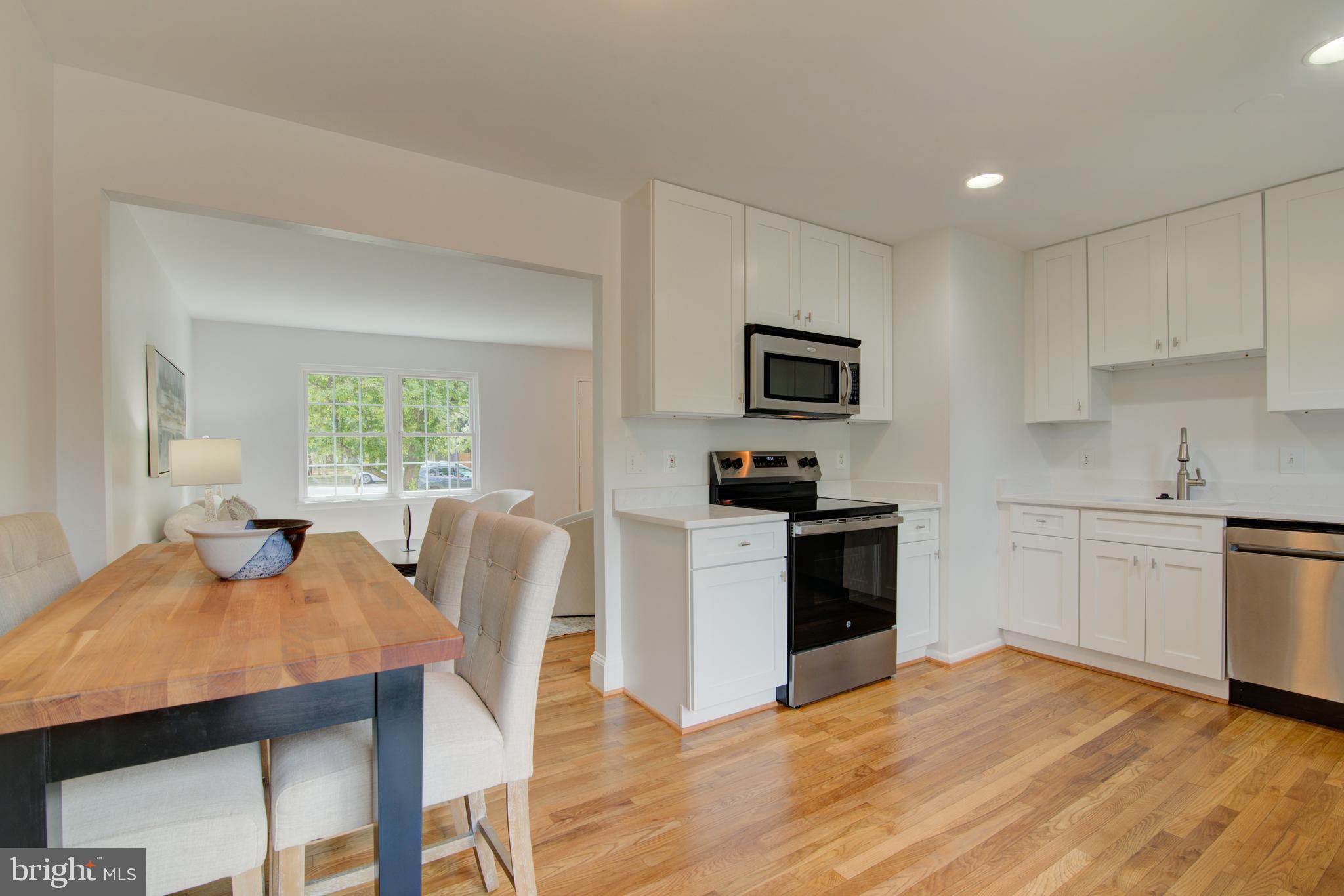 CRESTBROOK - Residential