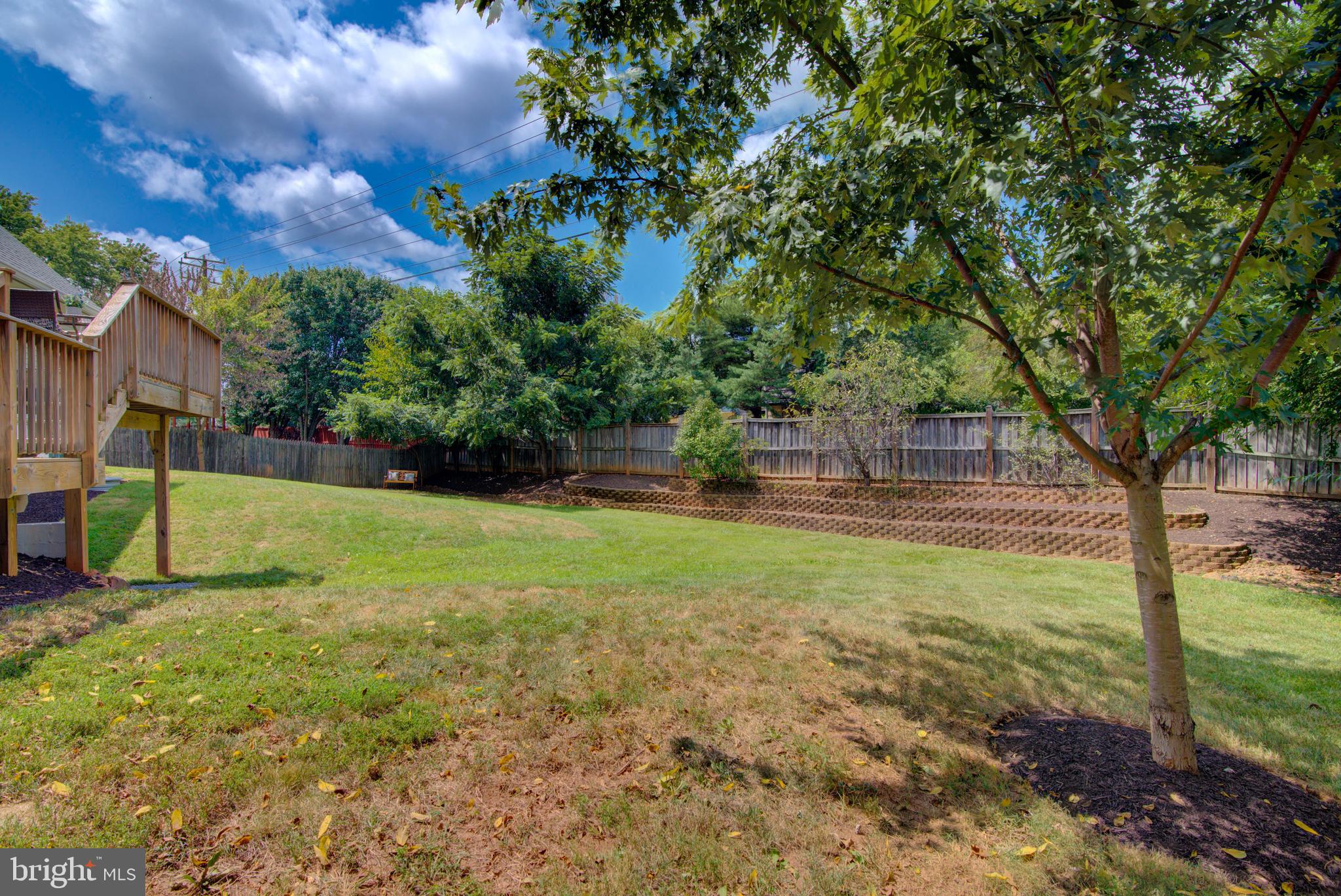 CRESTBROOK - Residential