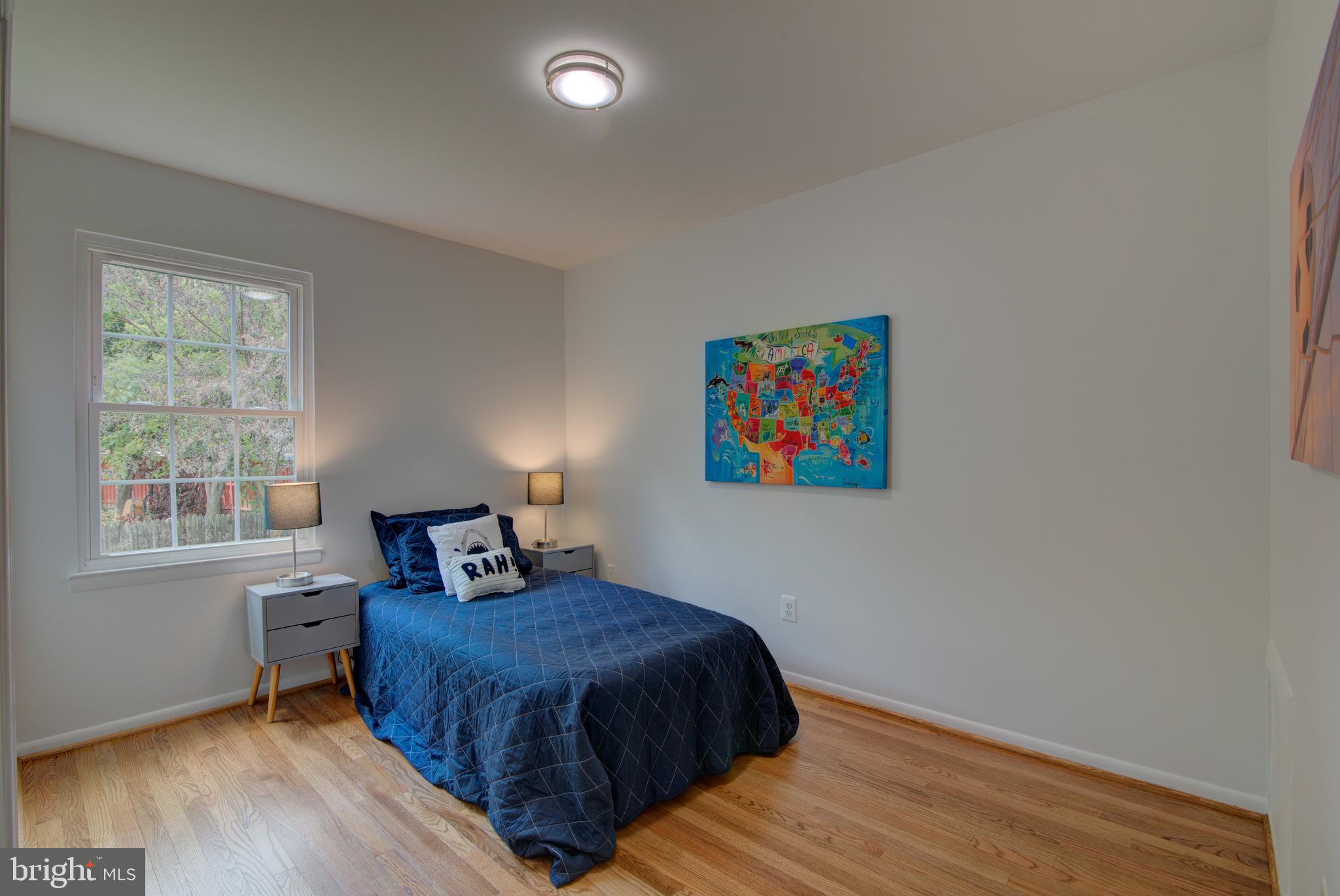 CRESTBROOK - Residential