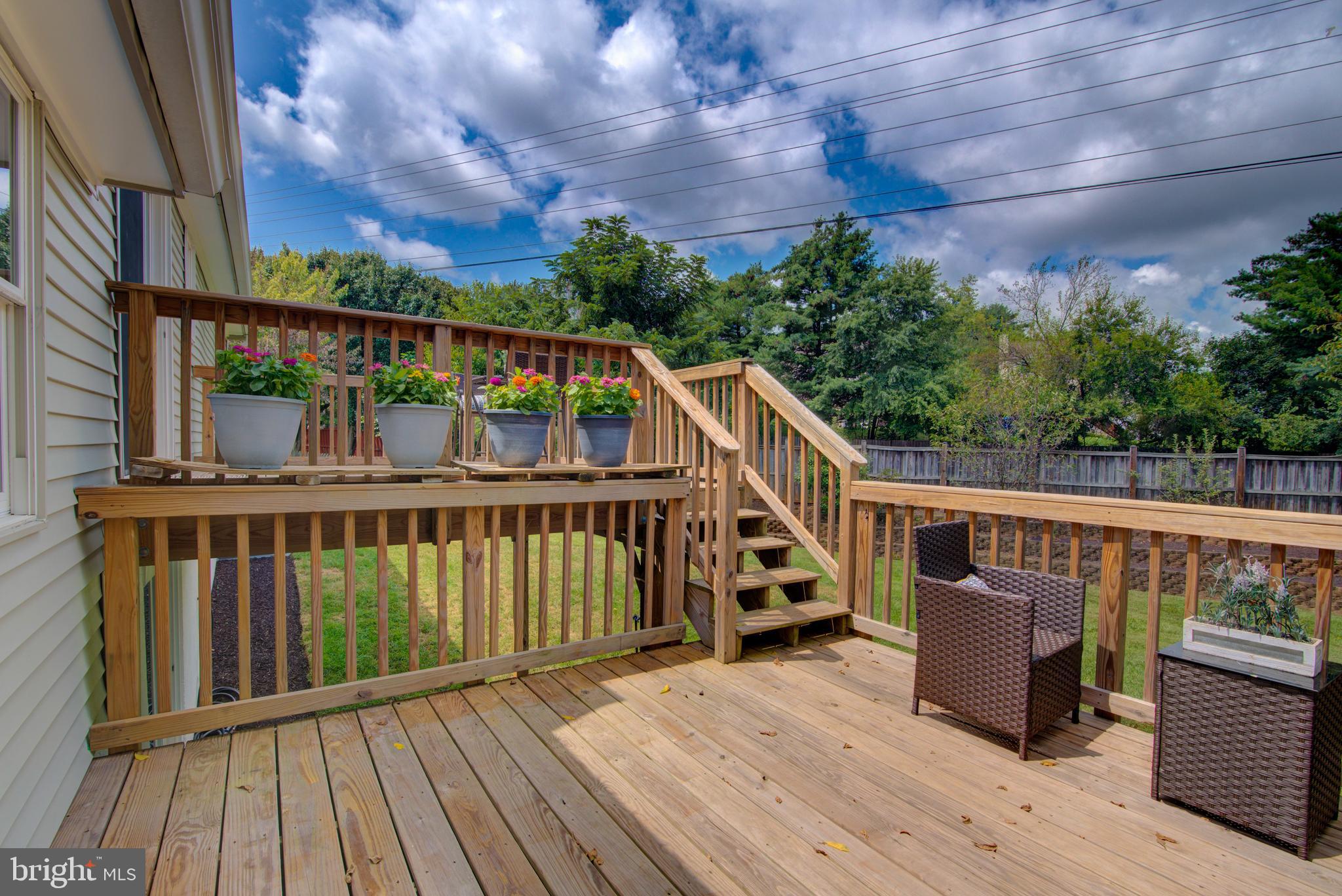 CRESTBROOK - Residential