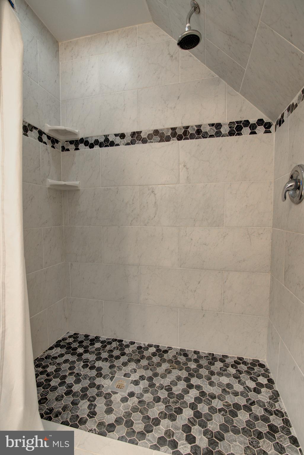 CRESTBROOK - Residential