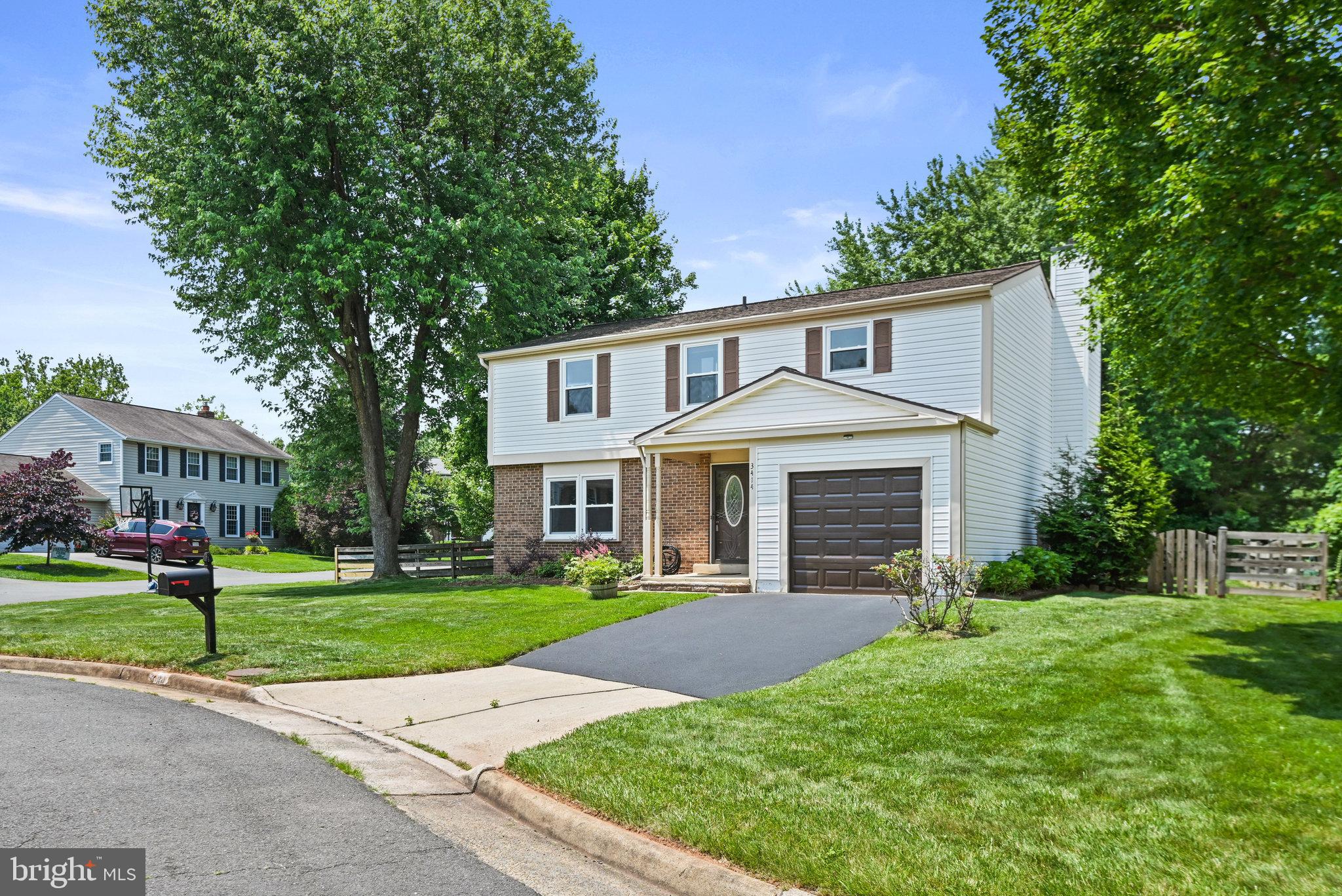 3414 TYBURN TREE COURT