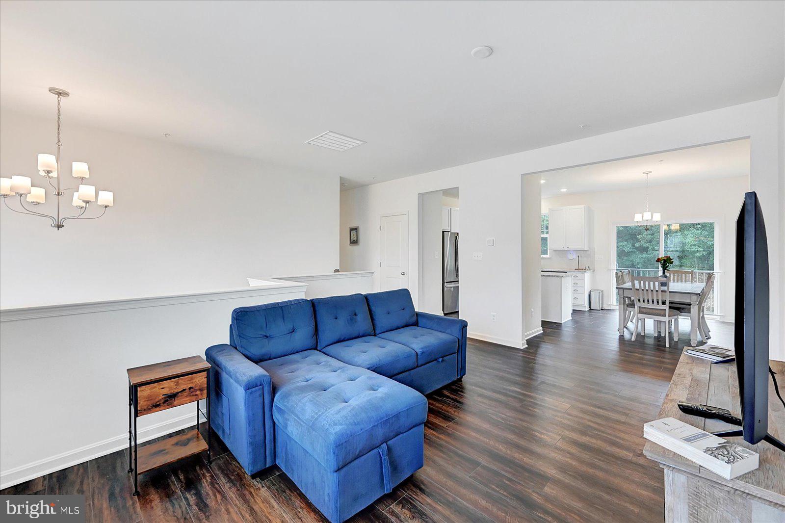65 CHASE CIRCLE