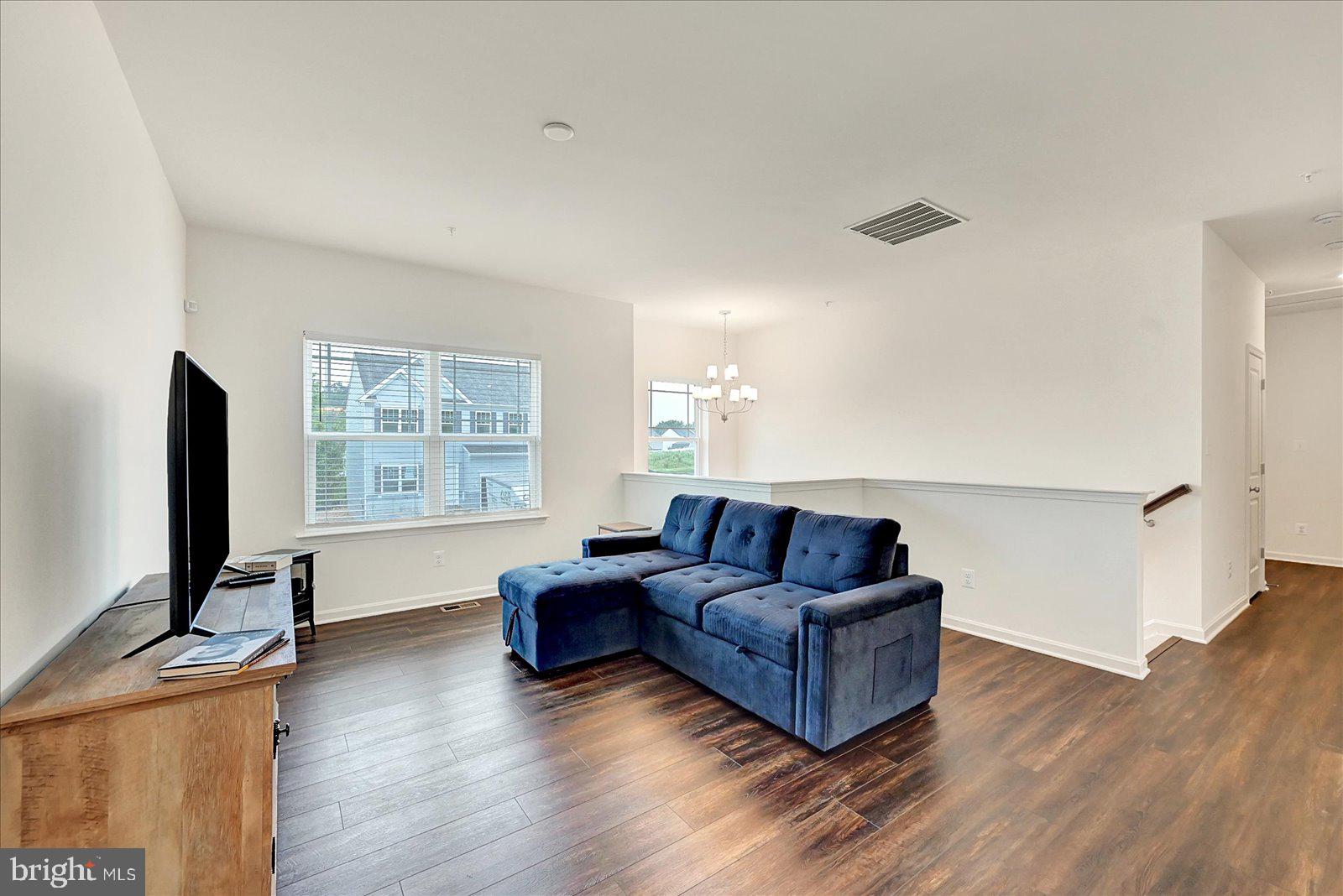 65 CHASE CIRCLE