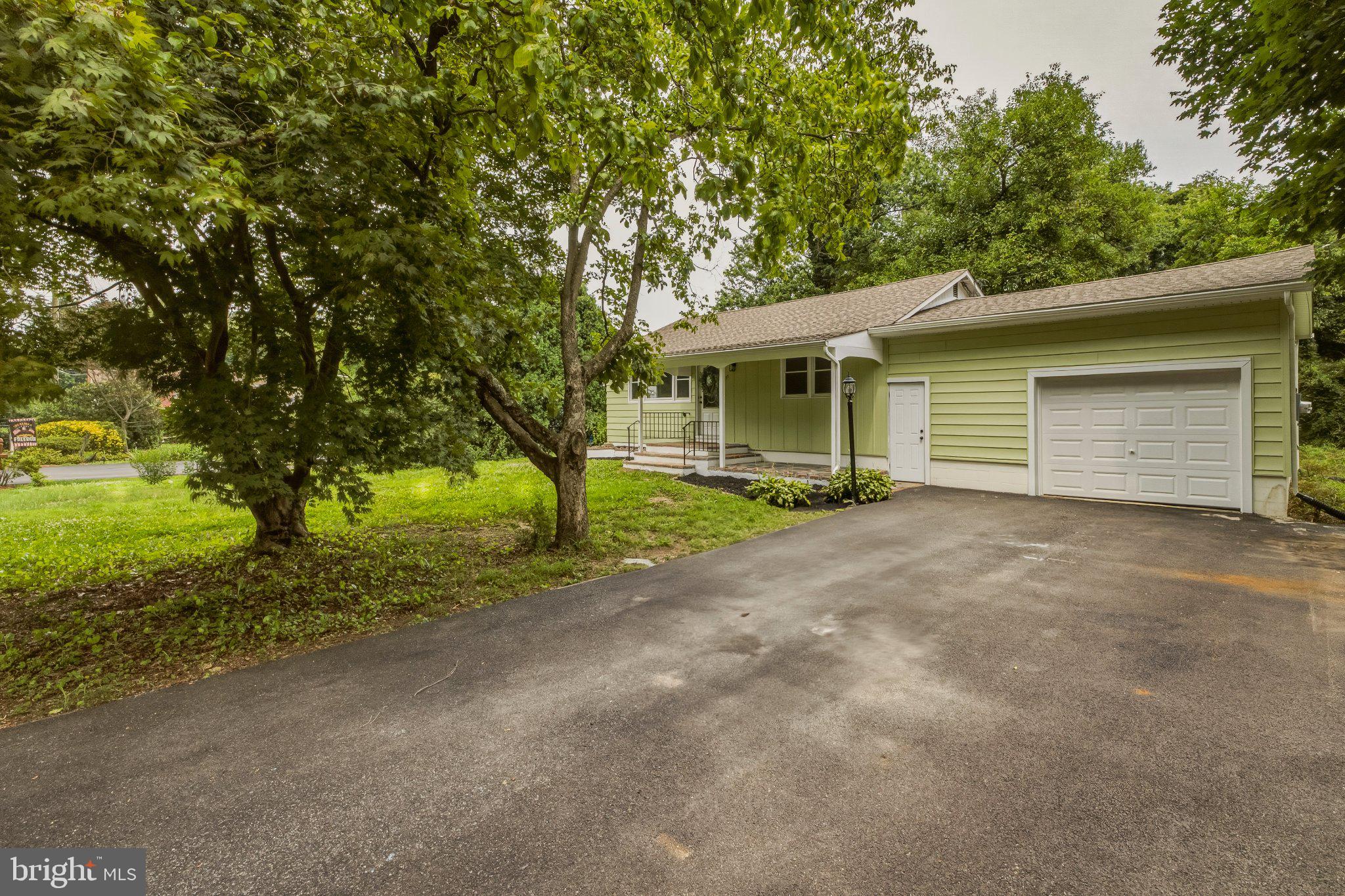 171 MORROW LANE