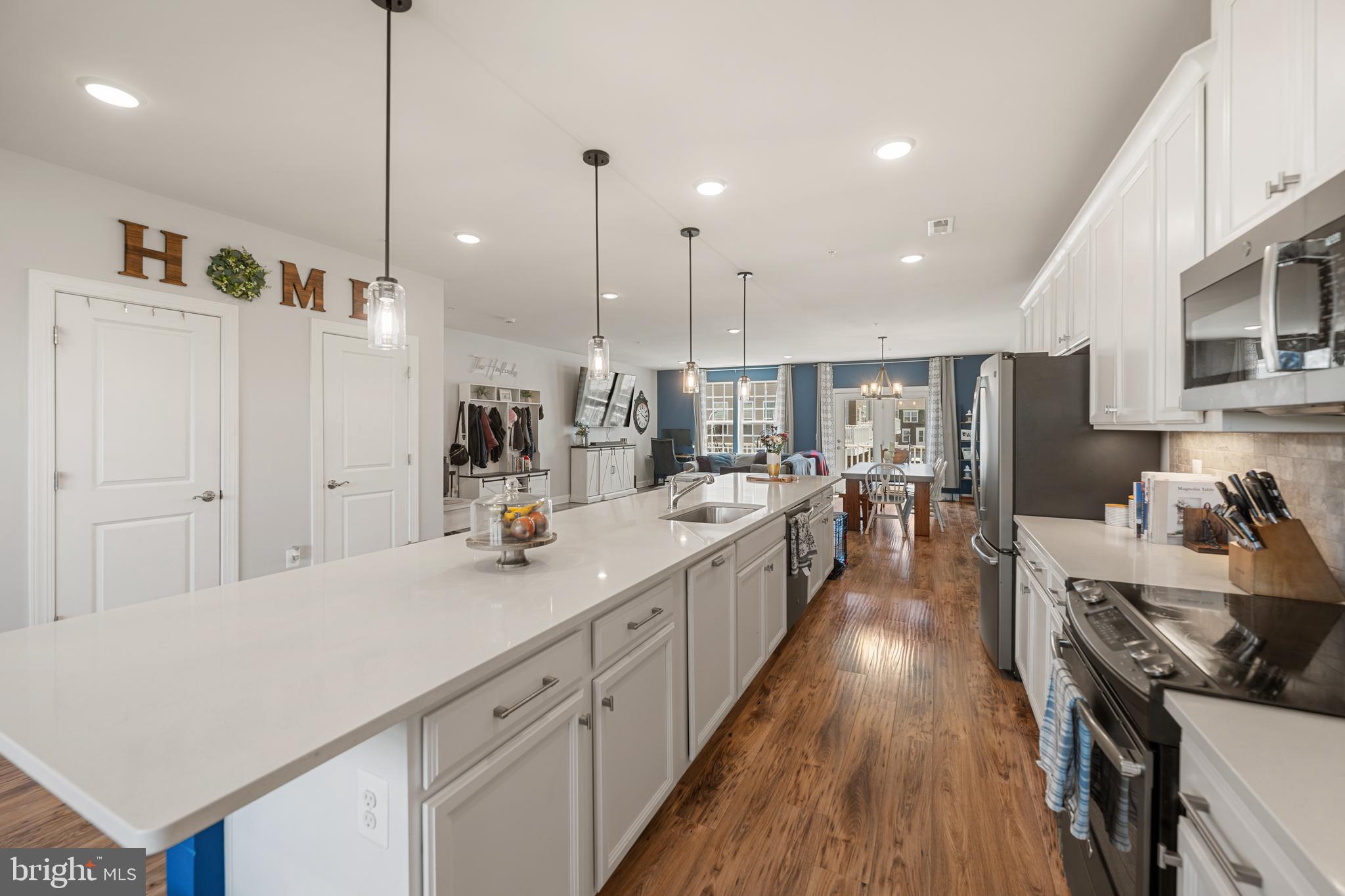 HEATHCOTE COMMONS CONDOMINIUMS - Residential