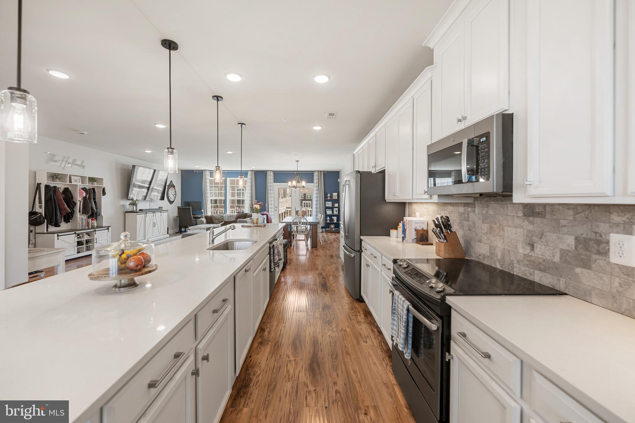 HEATHCOTE COMMONS CONDOMINIUMS - Residential