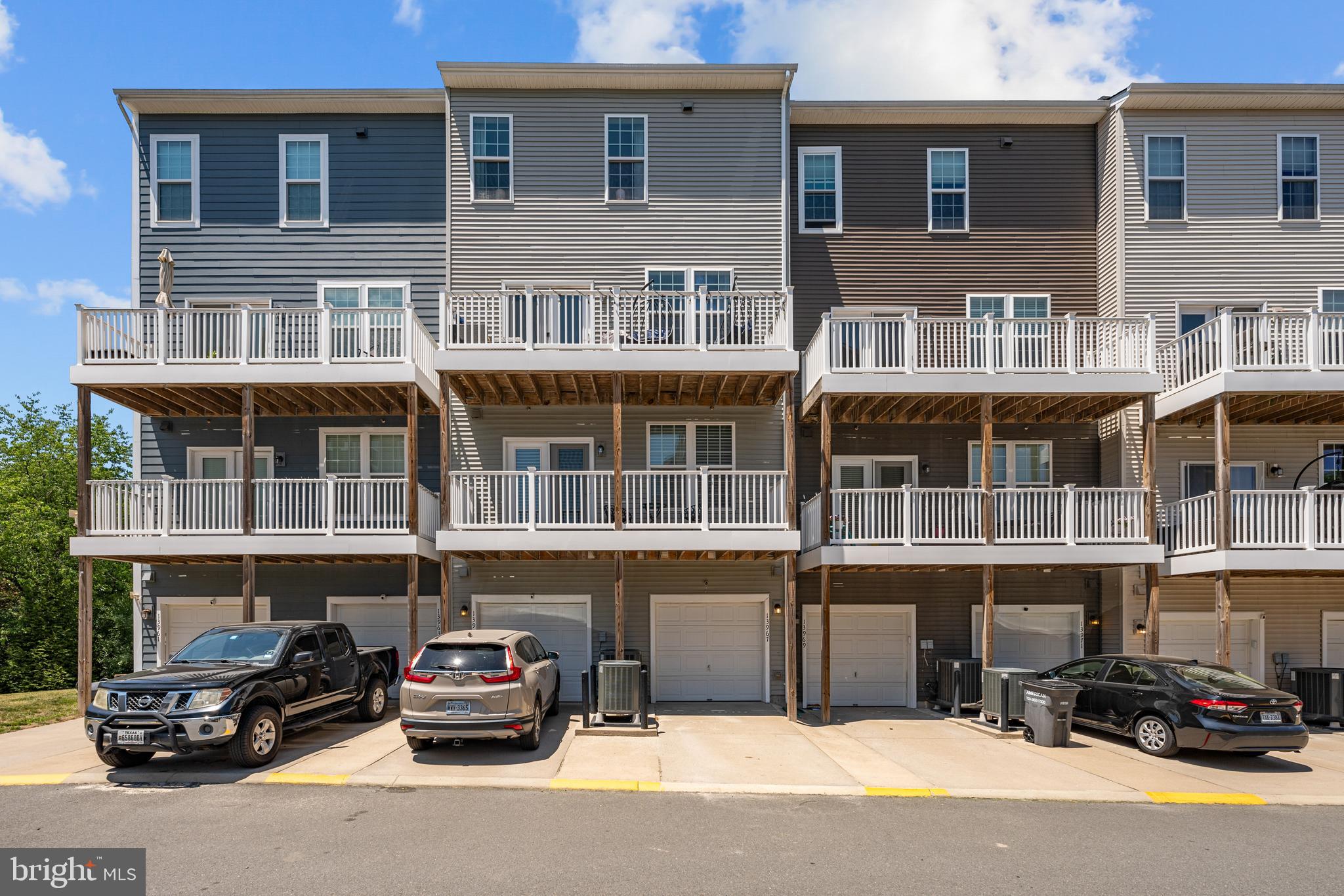 HEATHCOTE COMMONS CONDOMINIUMS - Residential
