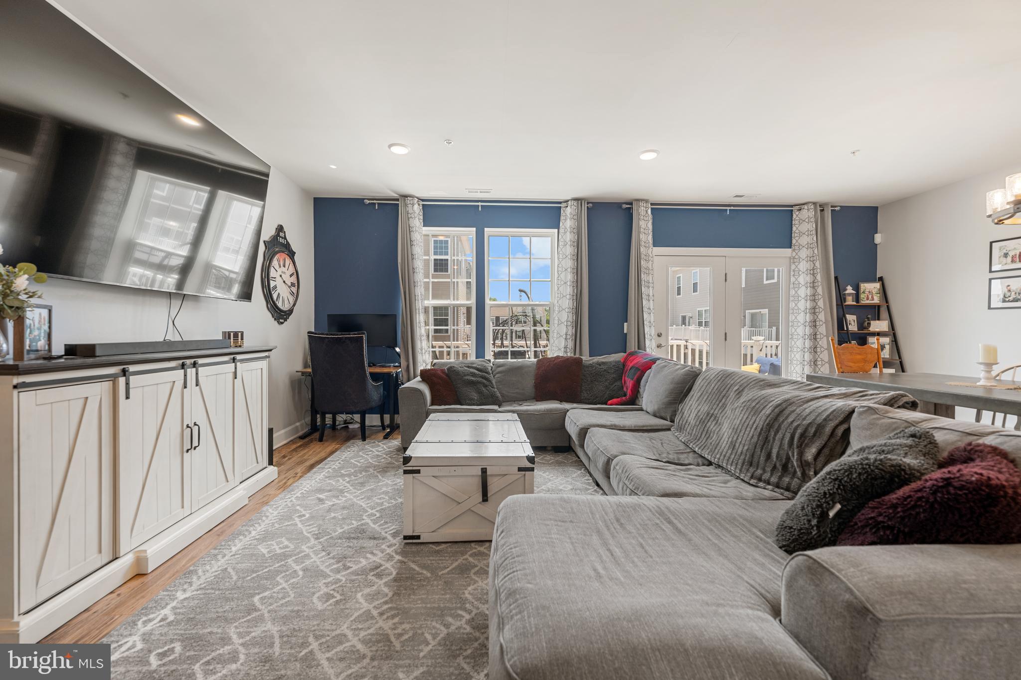 HEATHCOTE COMMONS CONDOMINIUMS - Residential