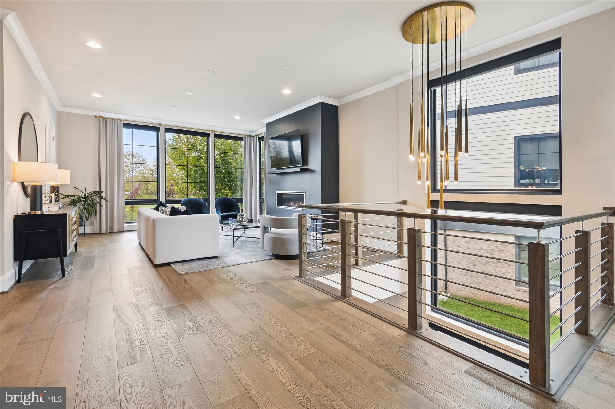 ONE LOUDOUN - Residential