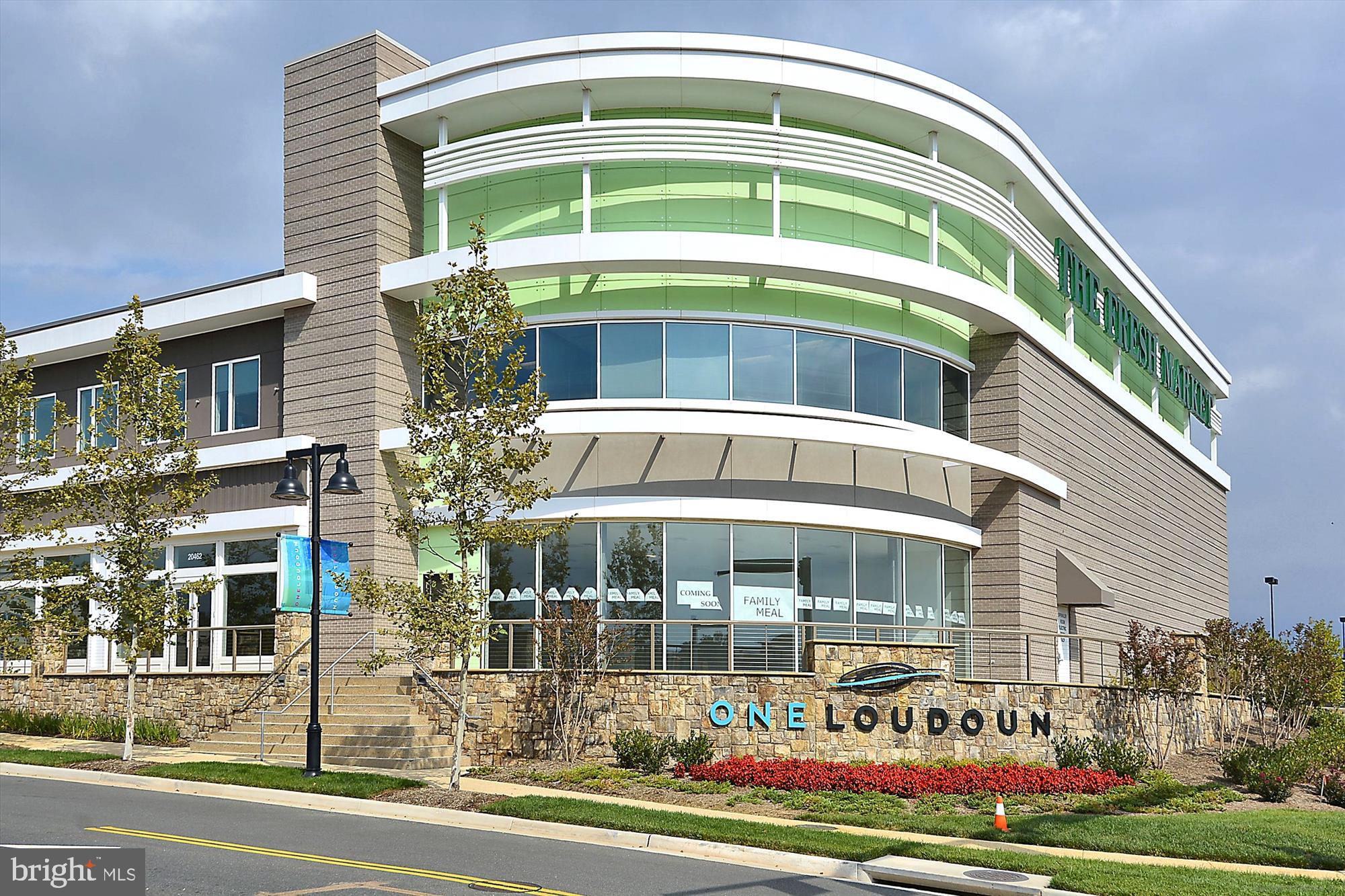 ONE LOUDOUN - Residential