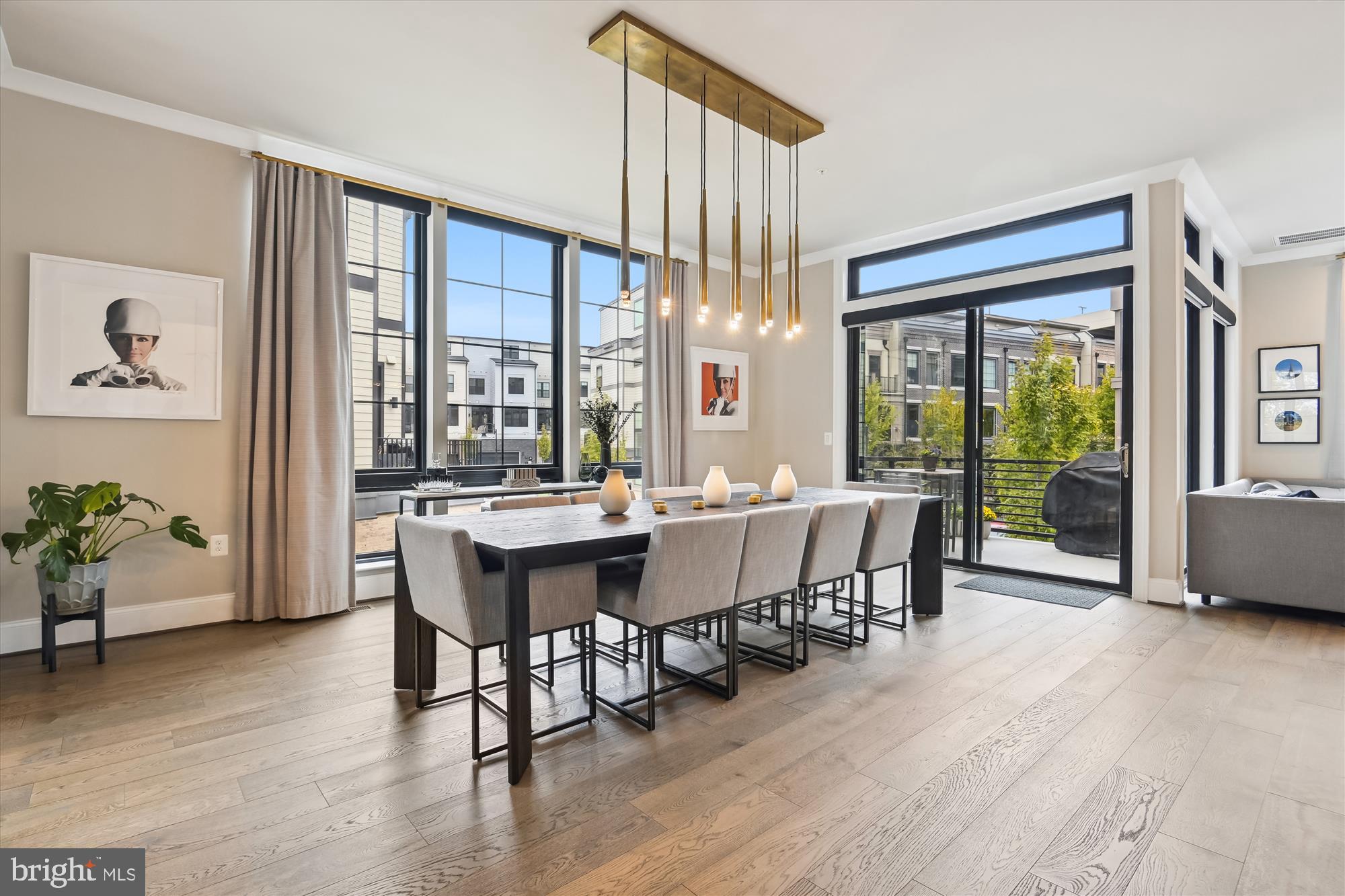 ONE LOUDOUN - Residential