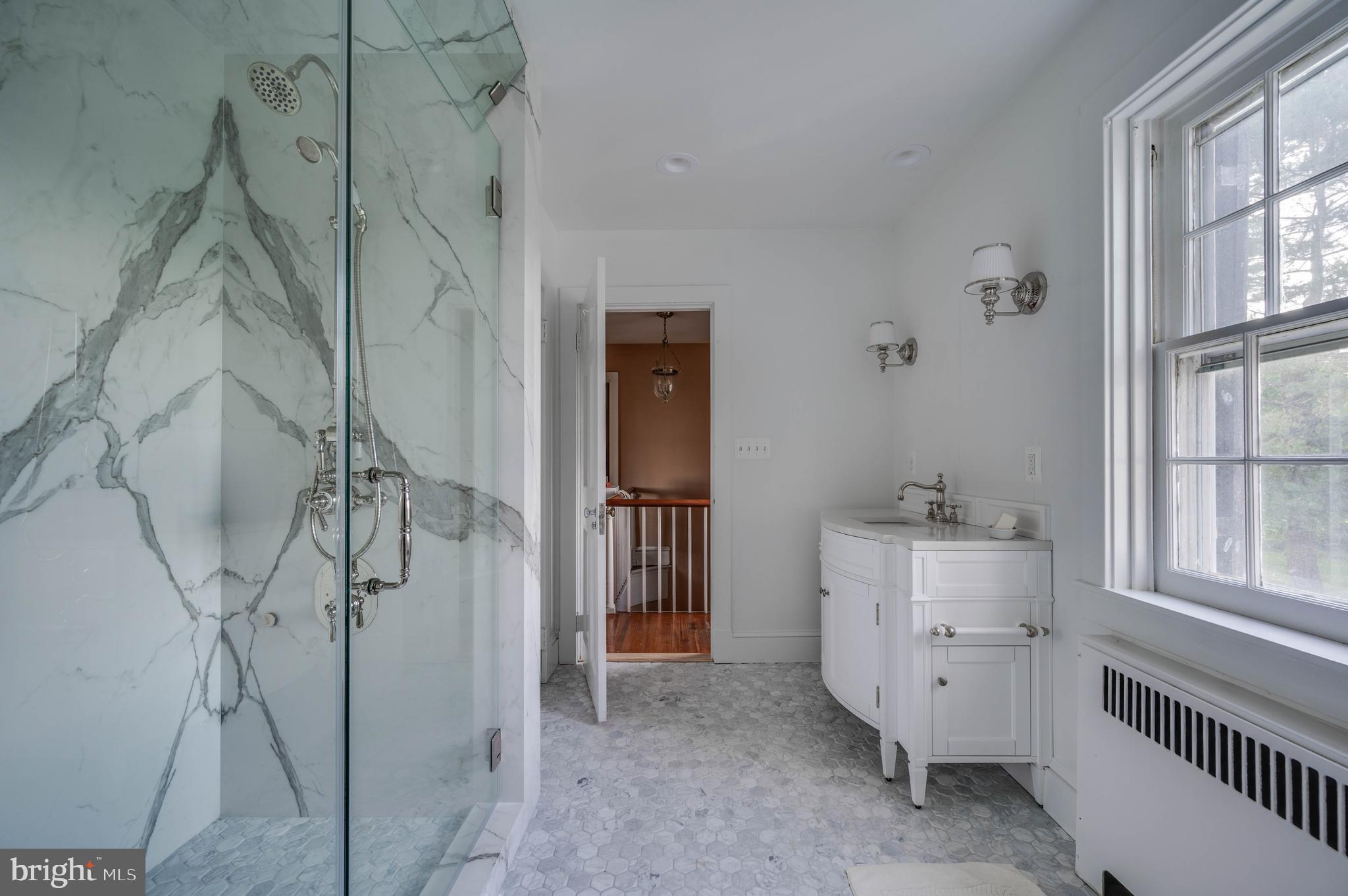 POT SPRING - Residential