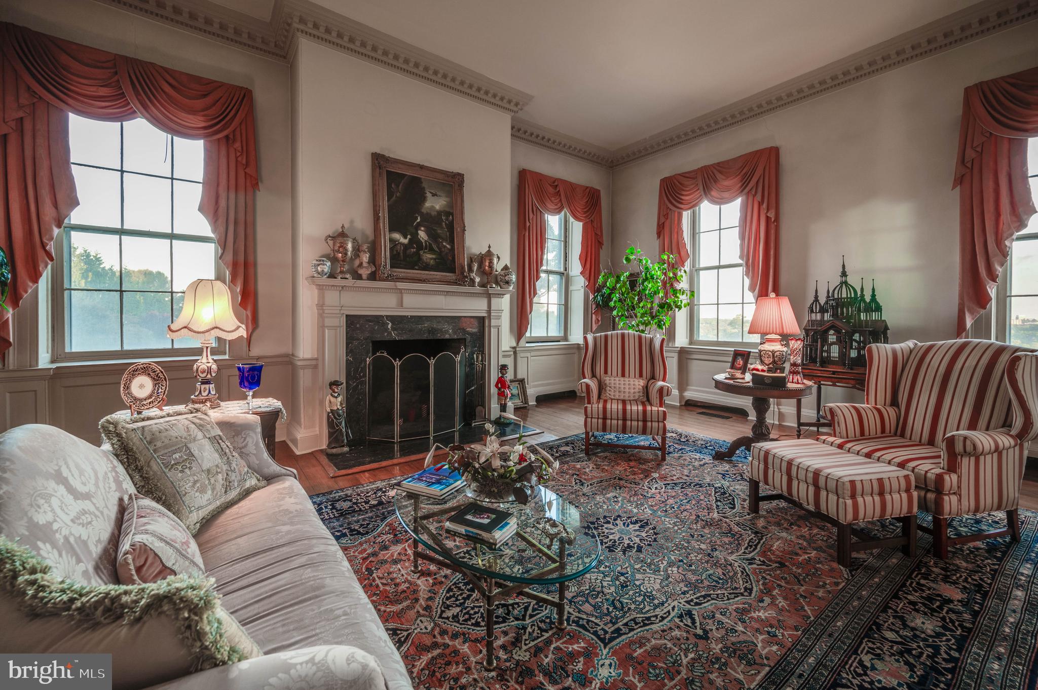 POT SPRING - Residential