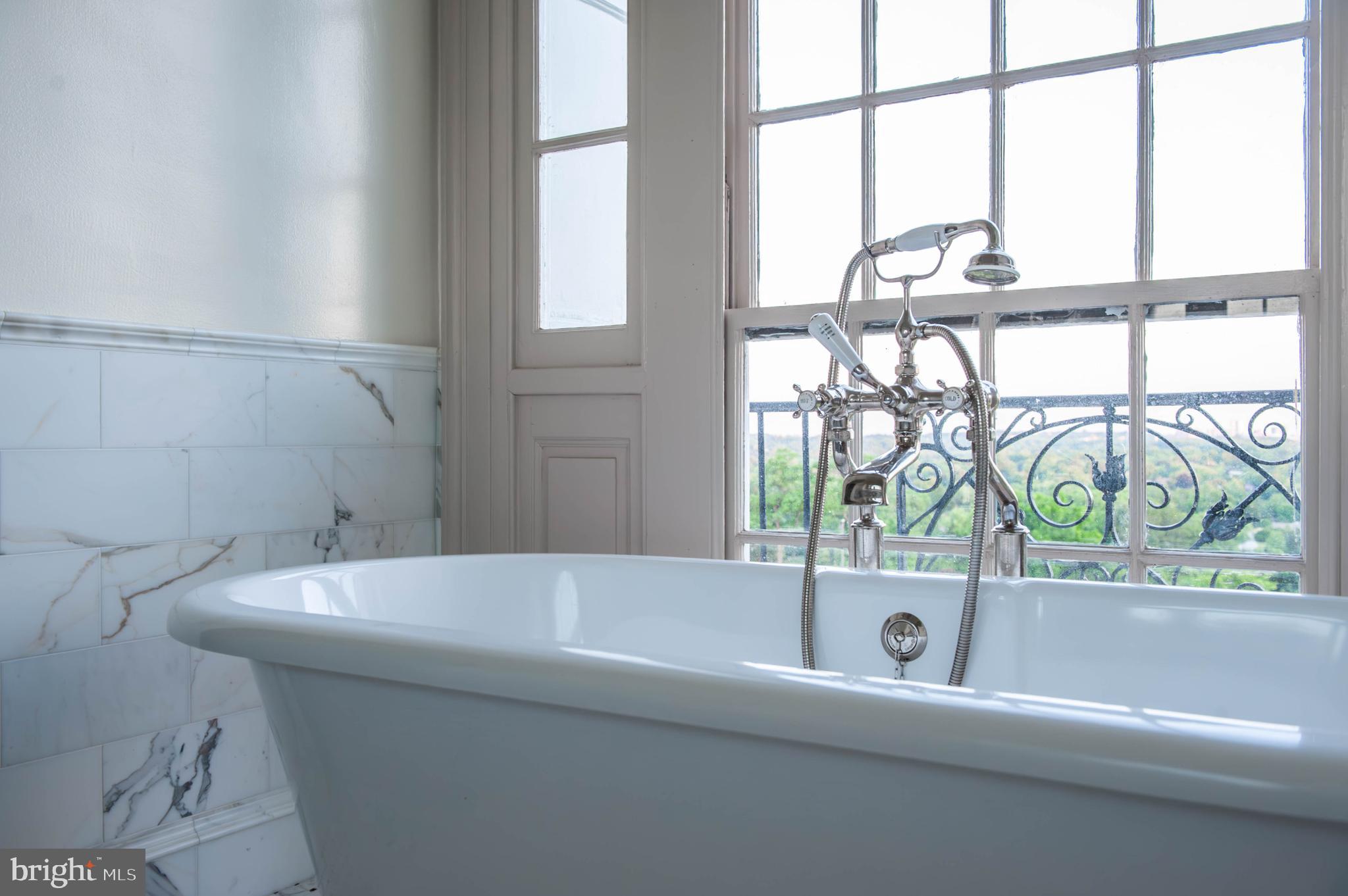 POT SPRING - Residential