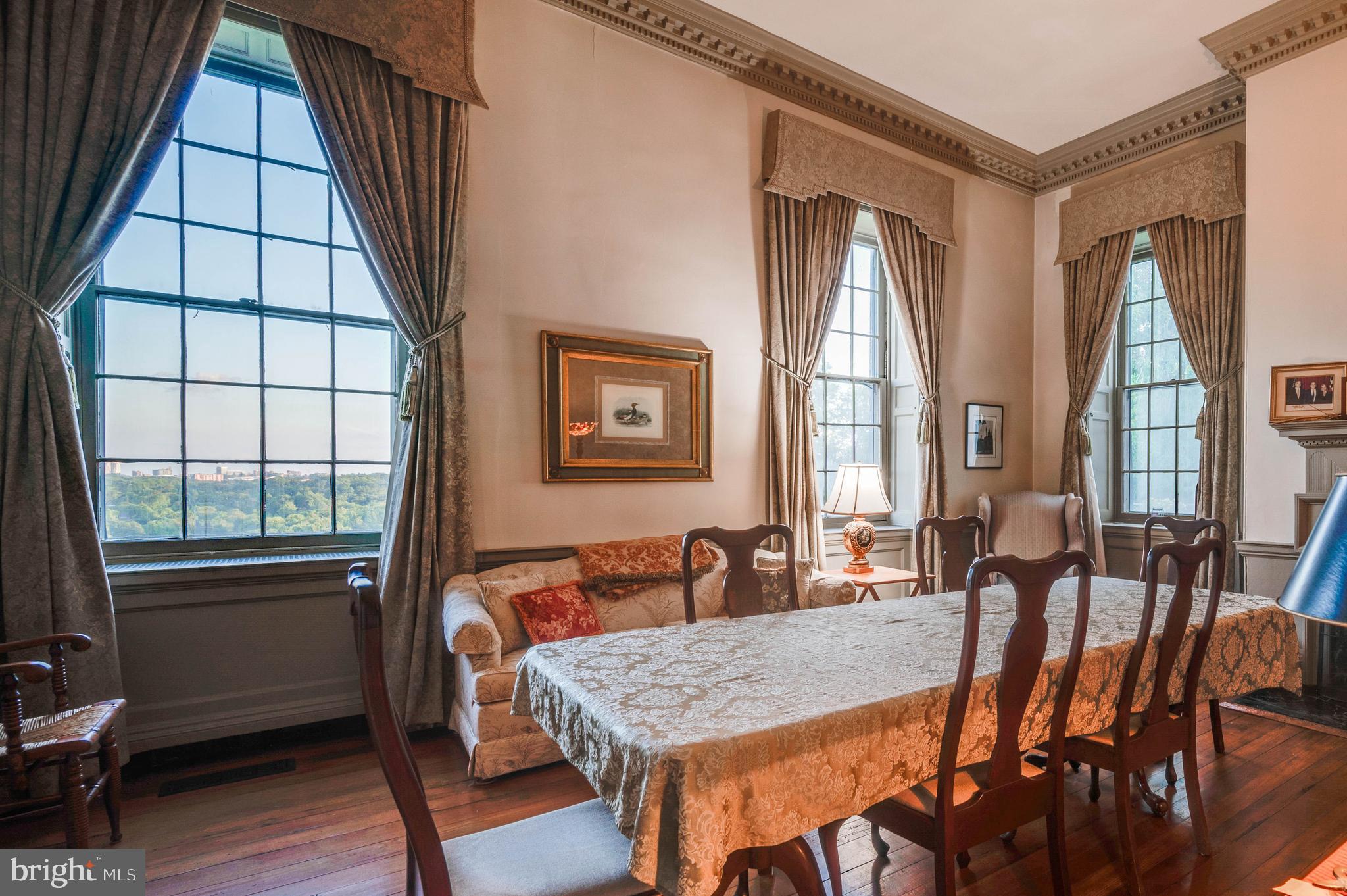 POT SPRING - Residential