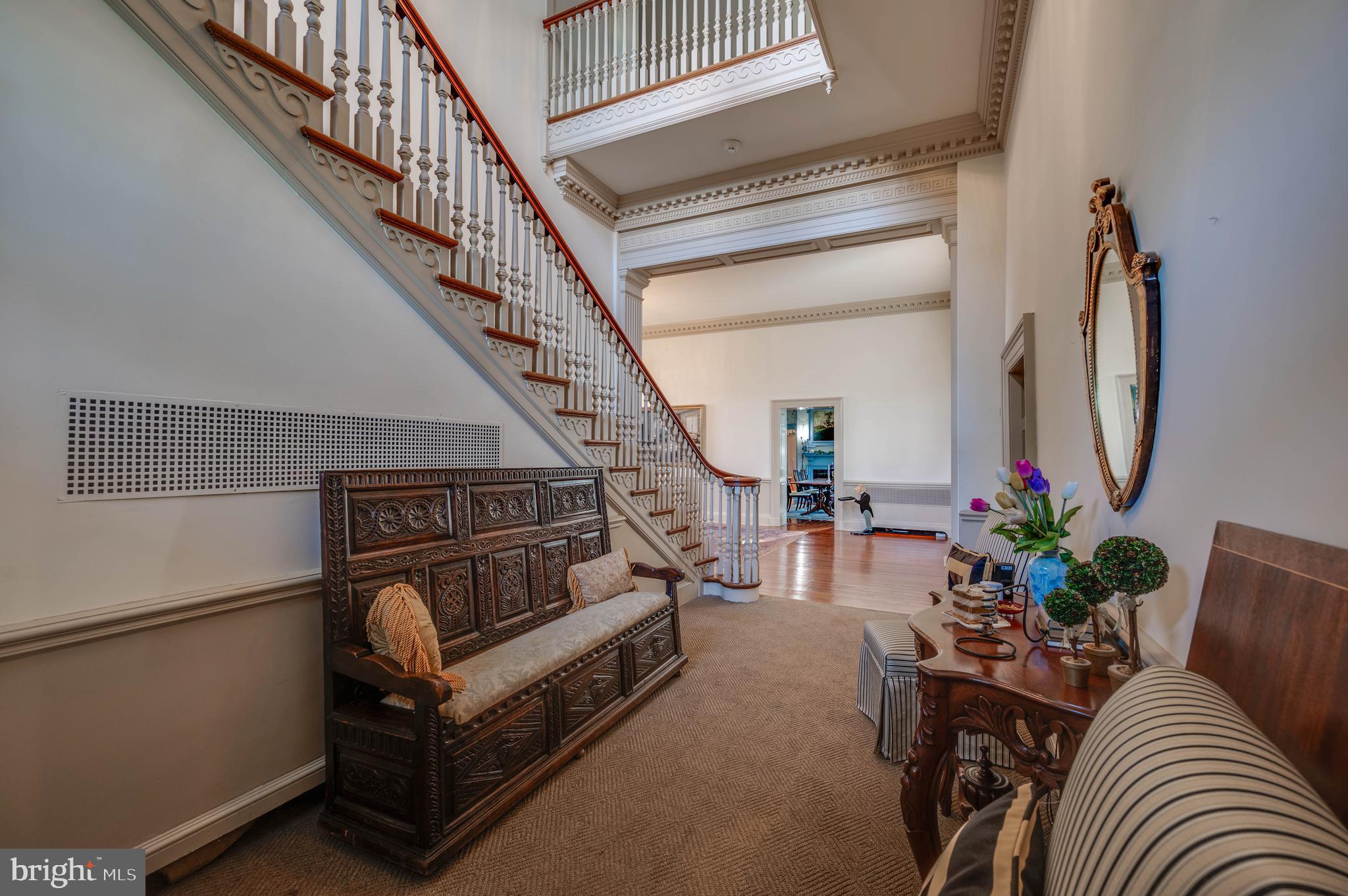 POT SPRING - Residential