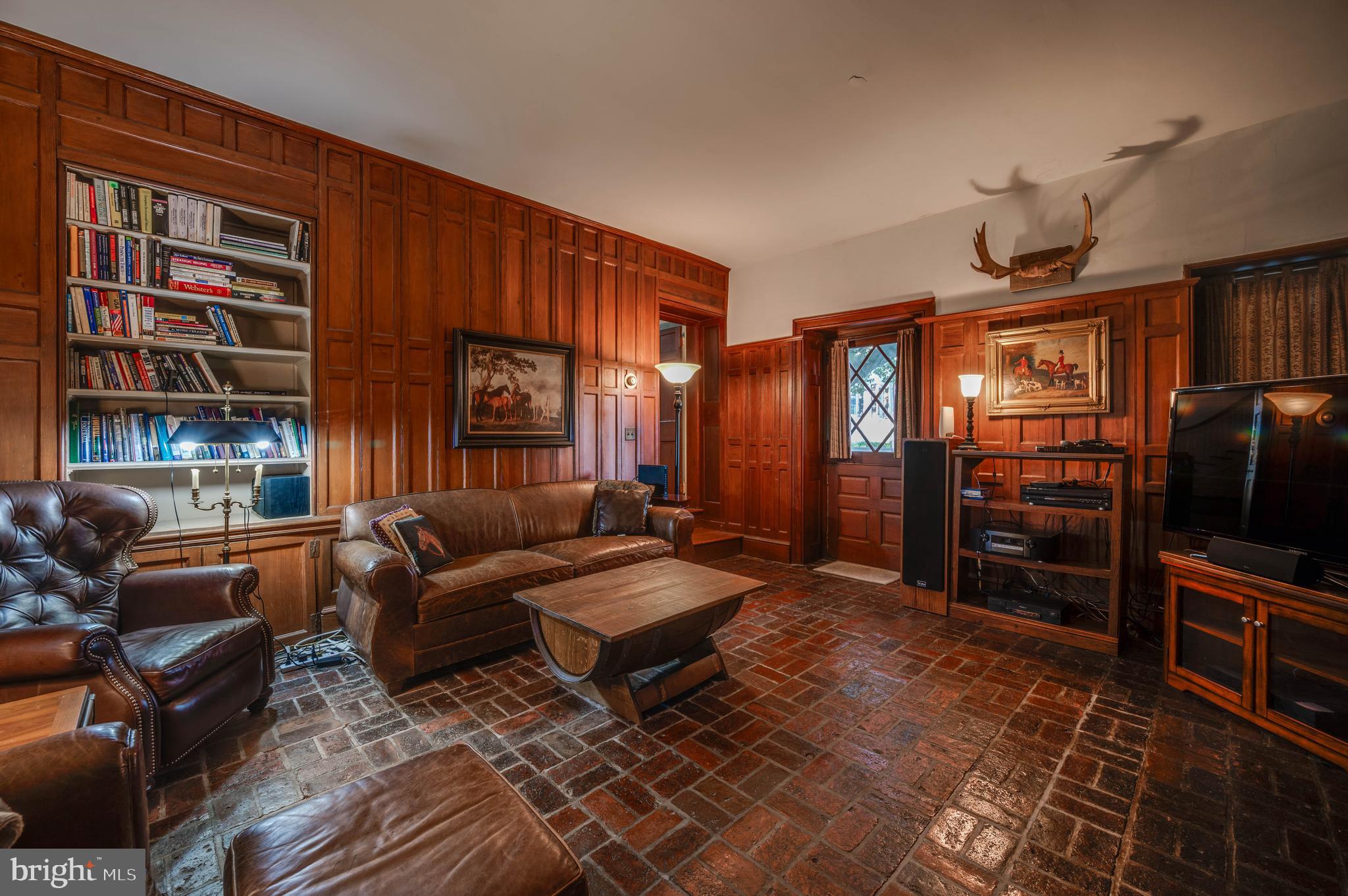 POT SPRING - Residential