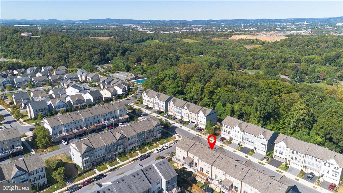 TALLYN RIDGE - Residential