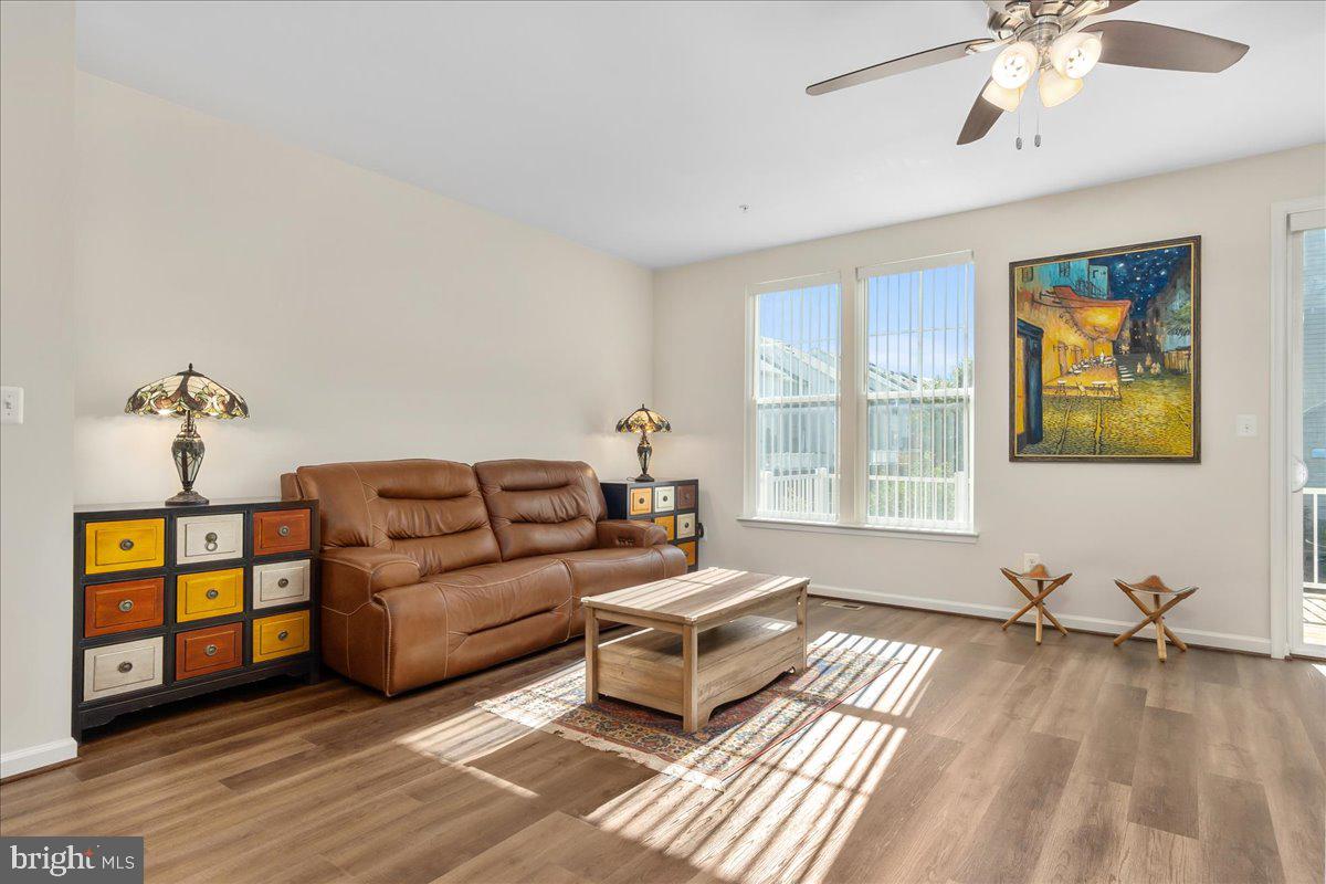 TALLYN RIDGE - Residential