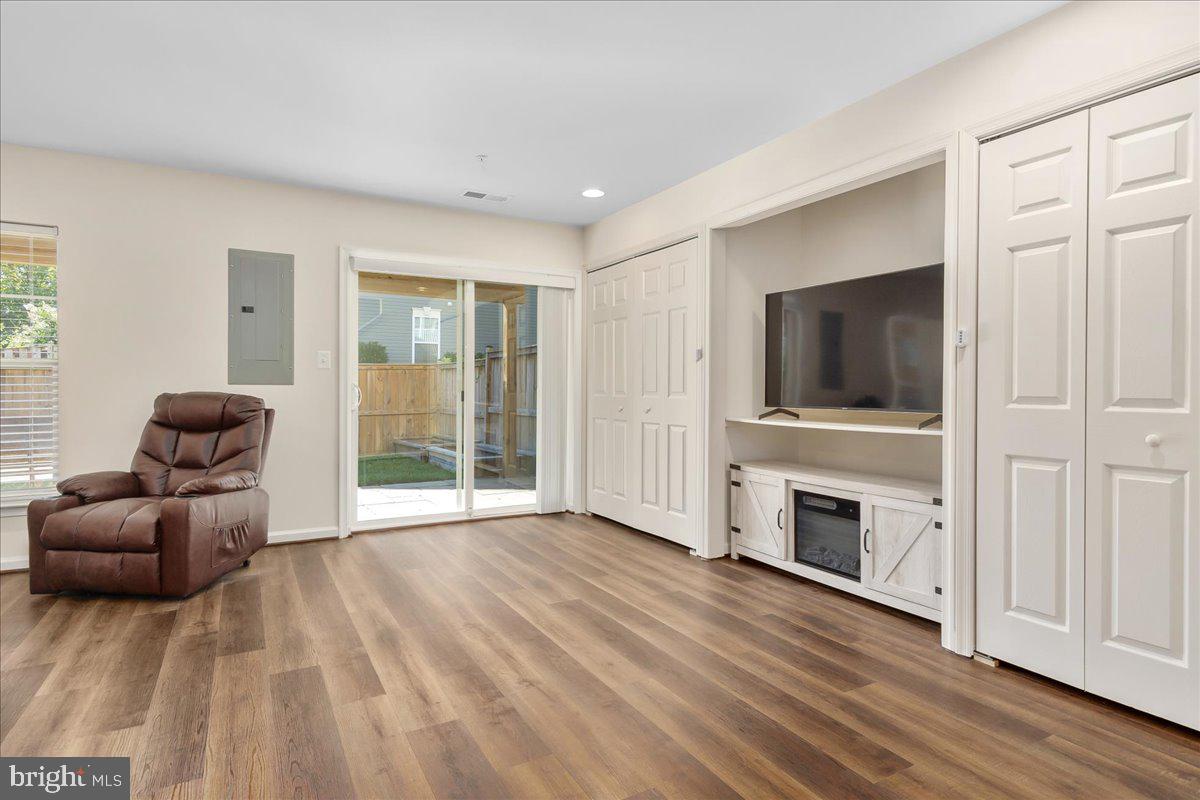 TALLYN RIDGE - Residential