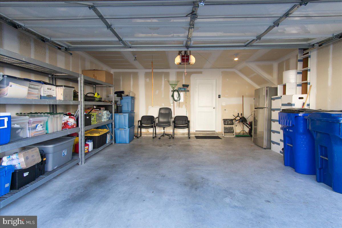 TALLYN RIDGE - Residential