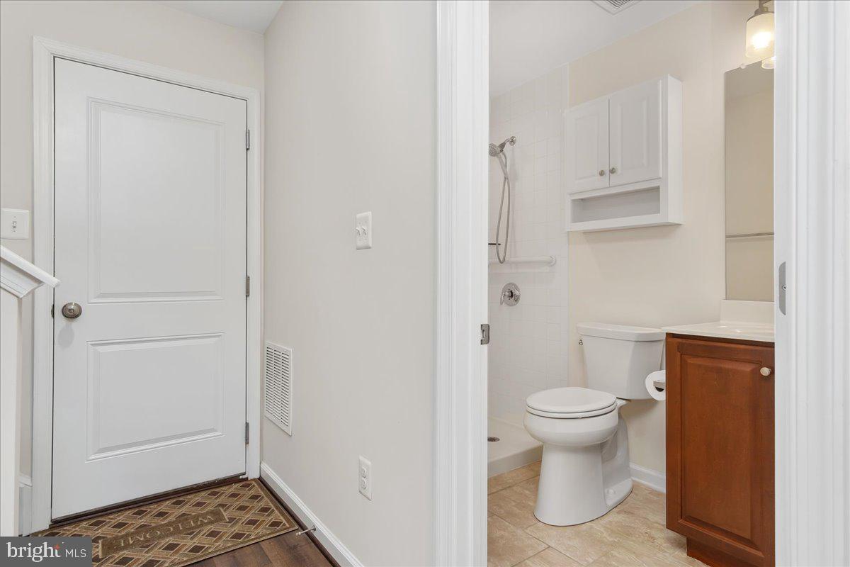 TALLYN RIDGE - Residential