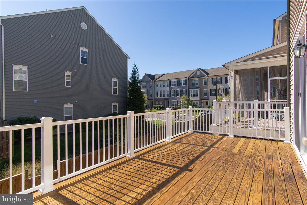 TALLYN RIDGE - Residential