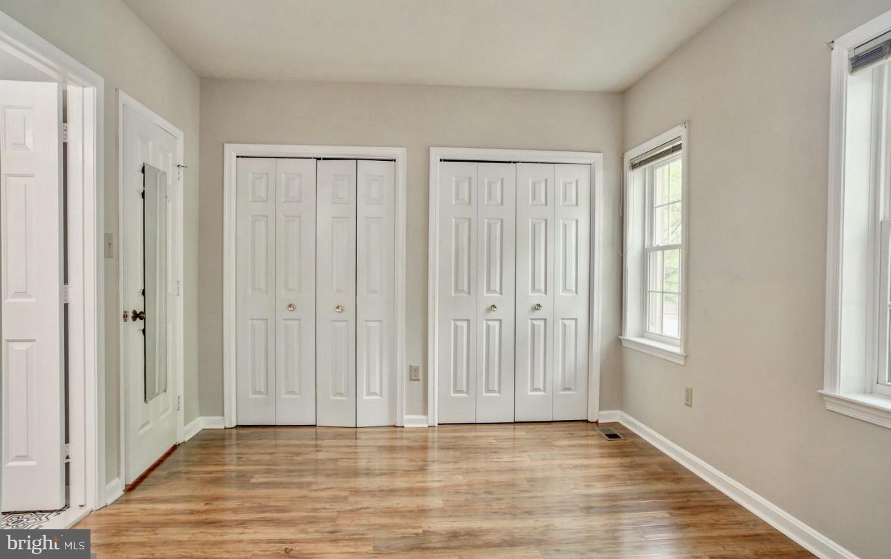 BARTON PLACE - Residential Lease