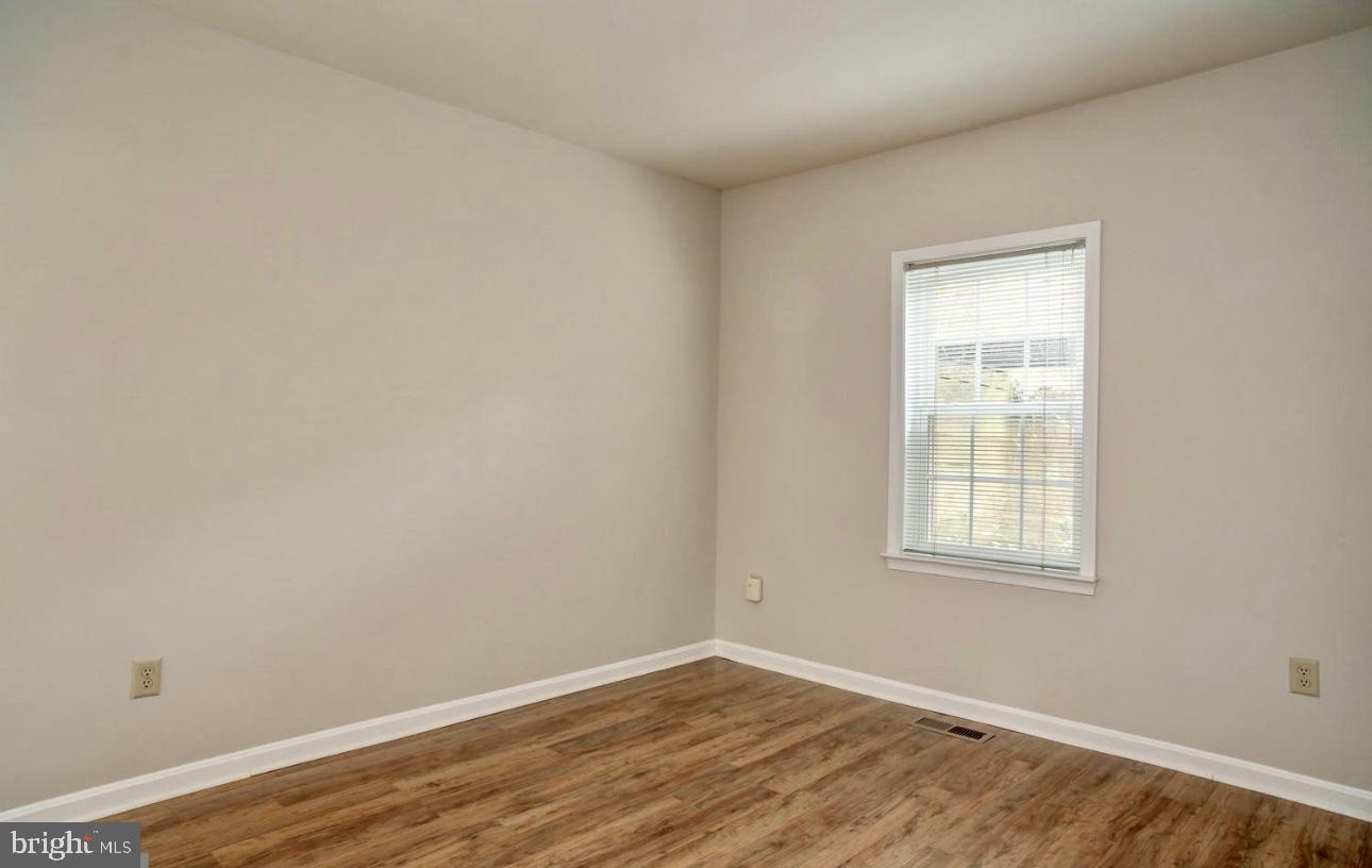 BARTON PLACE - Residential Lease