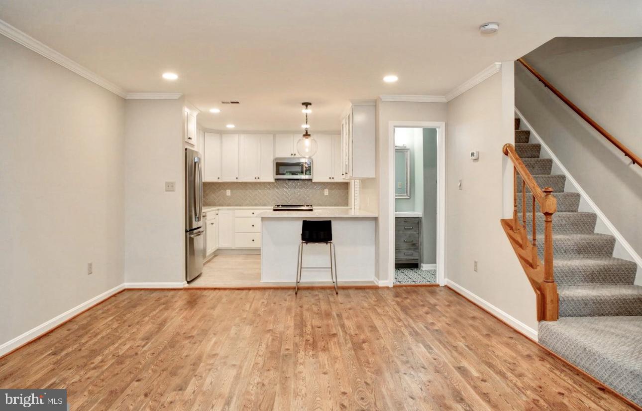 BARTON PLACE - Residential Lease