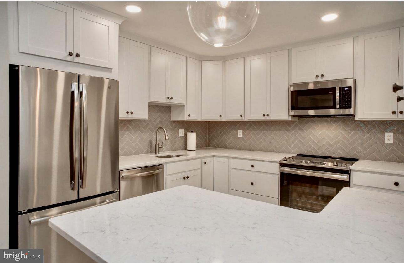 BARTON PLACE - Residential Lease