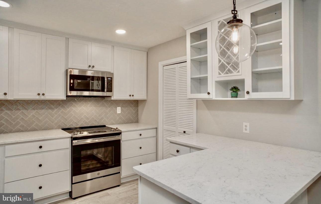 BARTON PLACE - Residential Lease