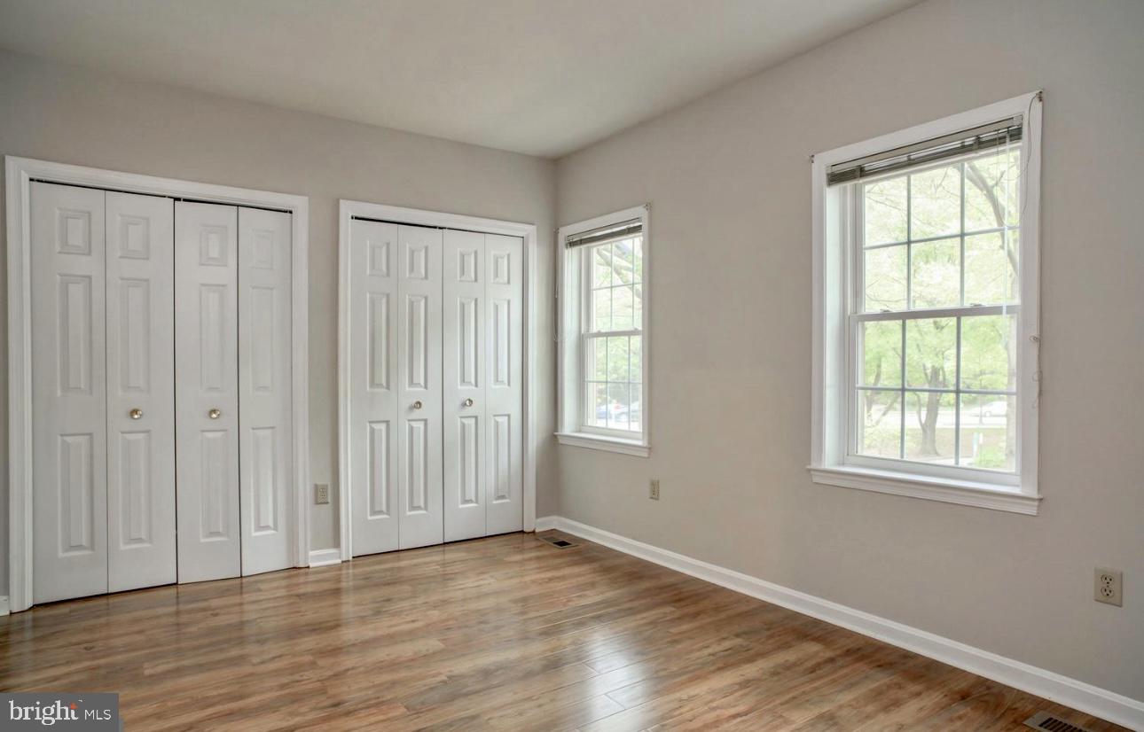 BARTON PLACE - Residential Lease