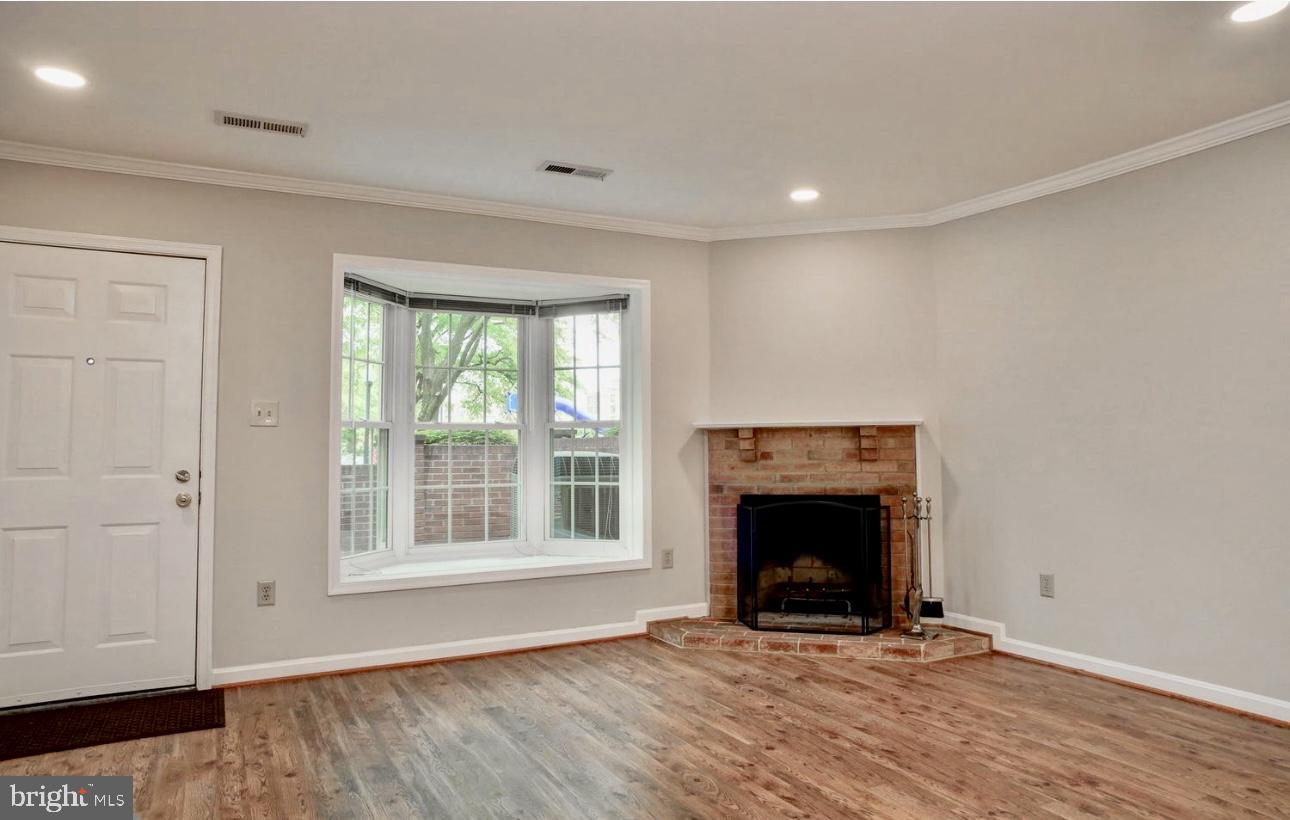 BARTON PLACE - Residential Lease