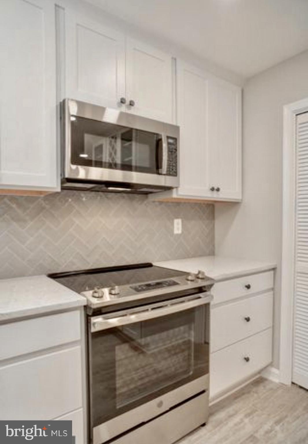 BARTON PLACE - Residential Lease