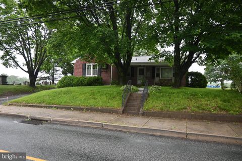 127 N MAIN STREET TRUMBAUERSVILLE PA 18970
