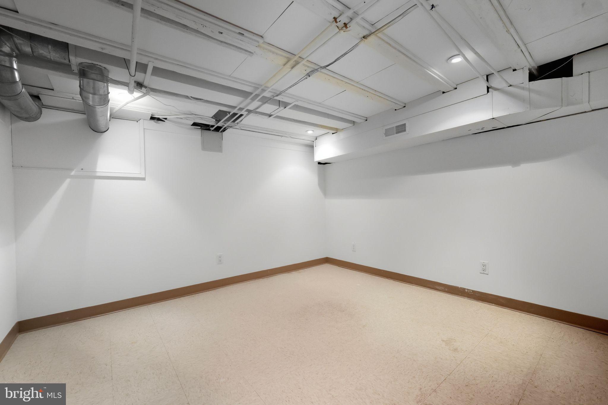 WASHINGTON SQ WEST - Residential