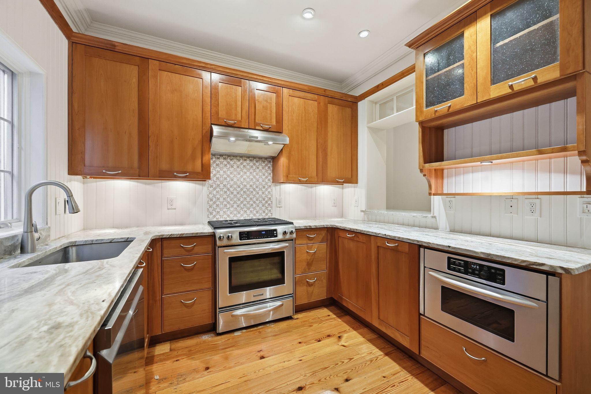 WASHINGTON SQ WEST - Residential