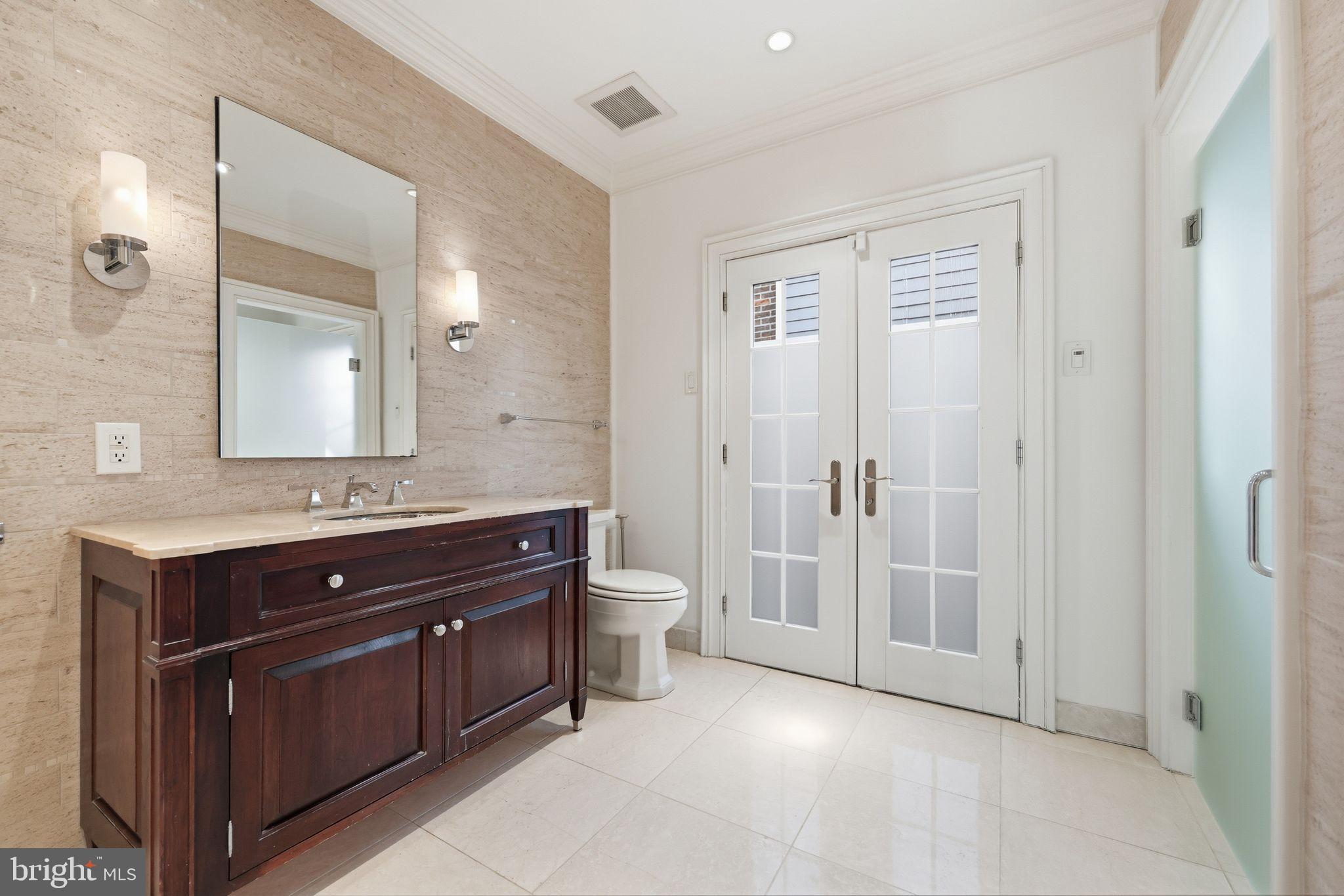 WASHINGTON SQ WEST - Residential