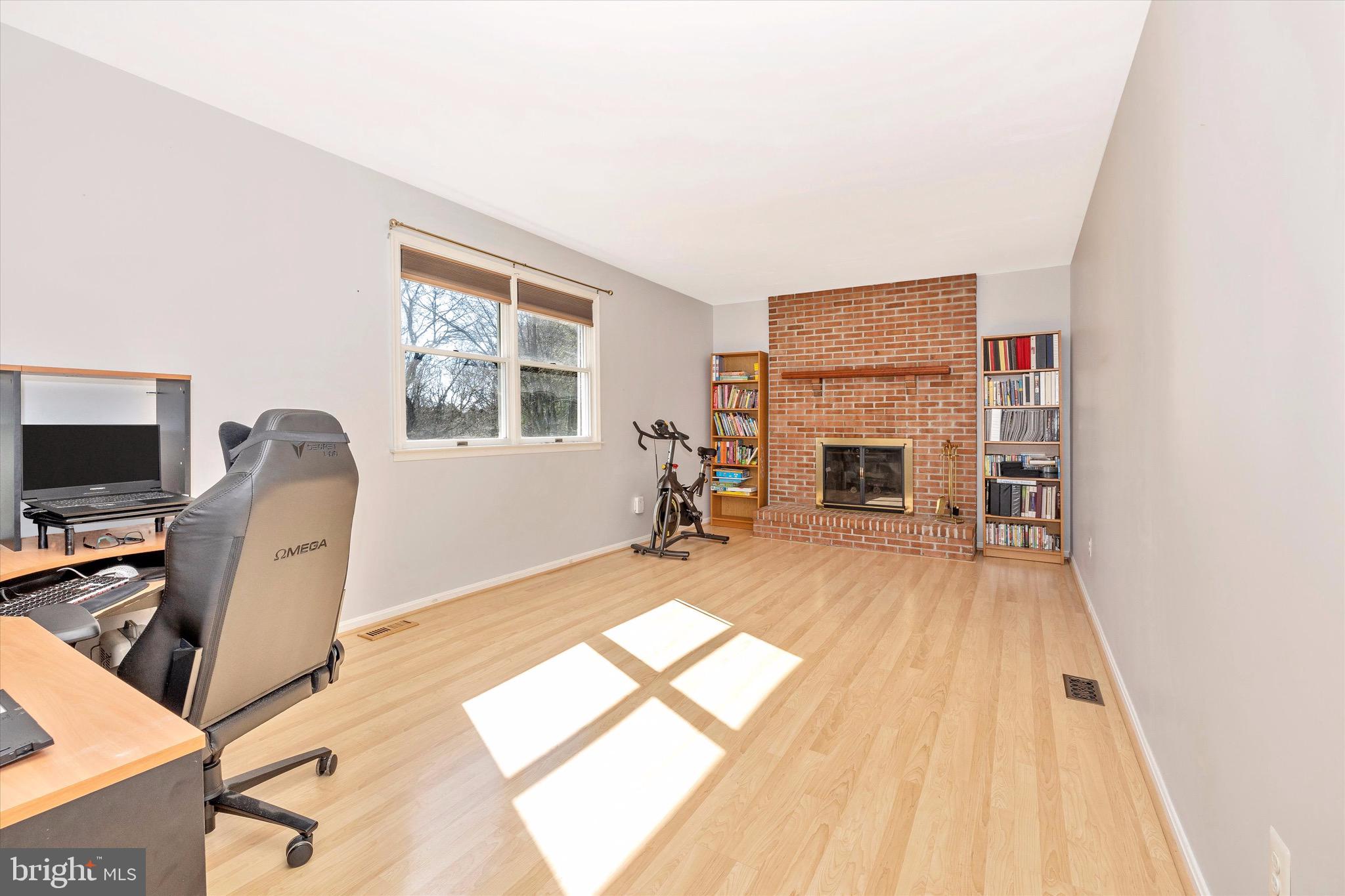 LINTON SPRINGS - Residential