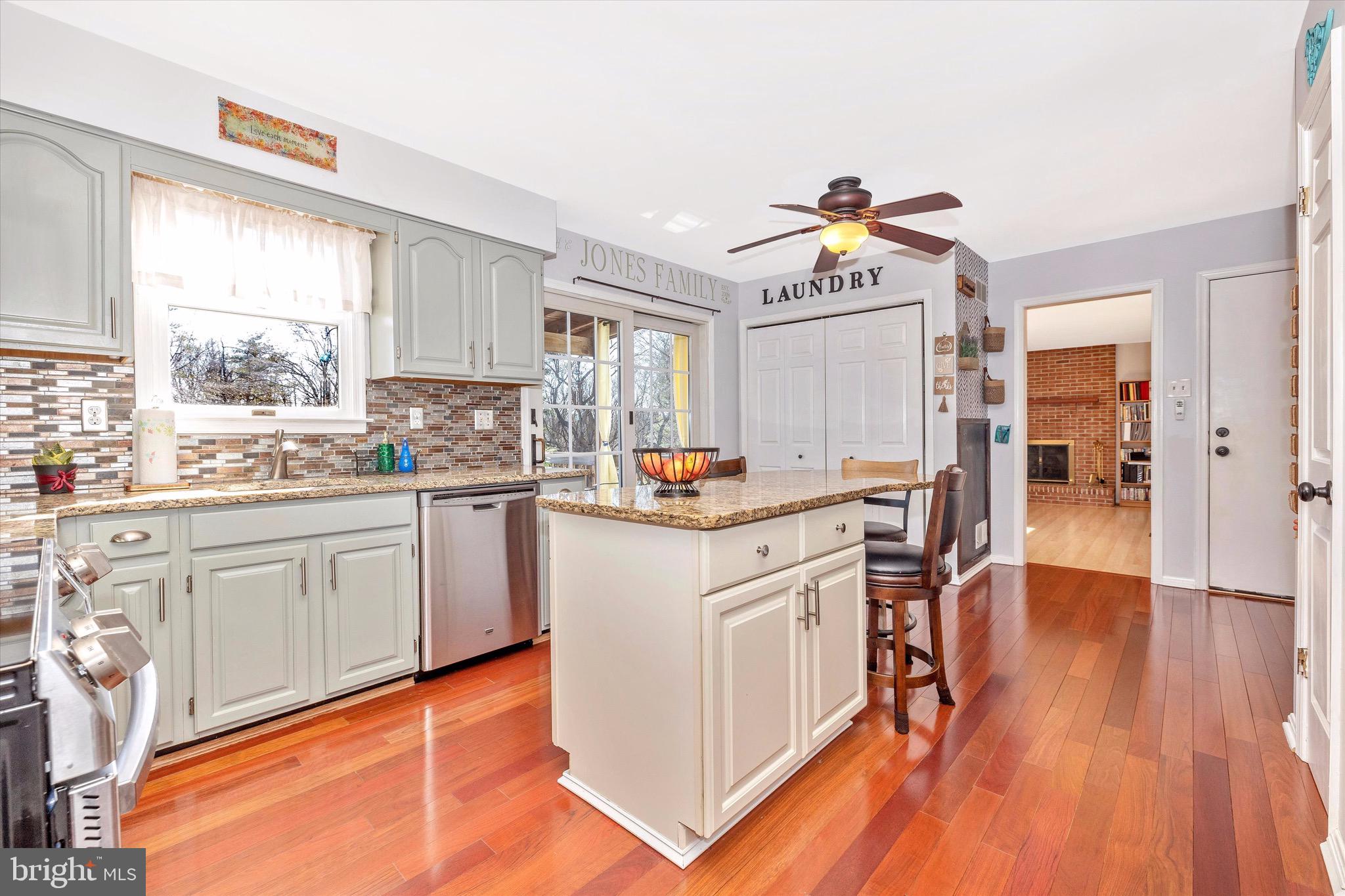 LINTON SPRINGS - Residential