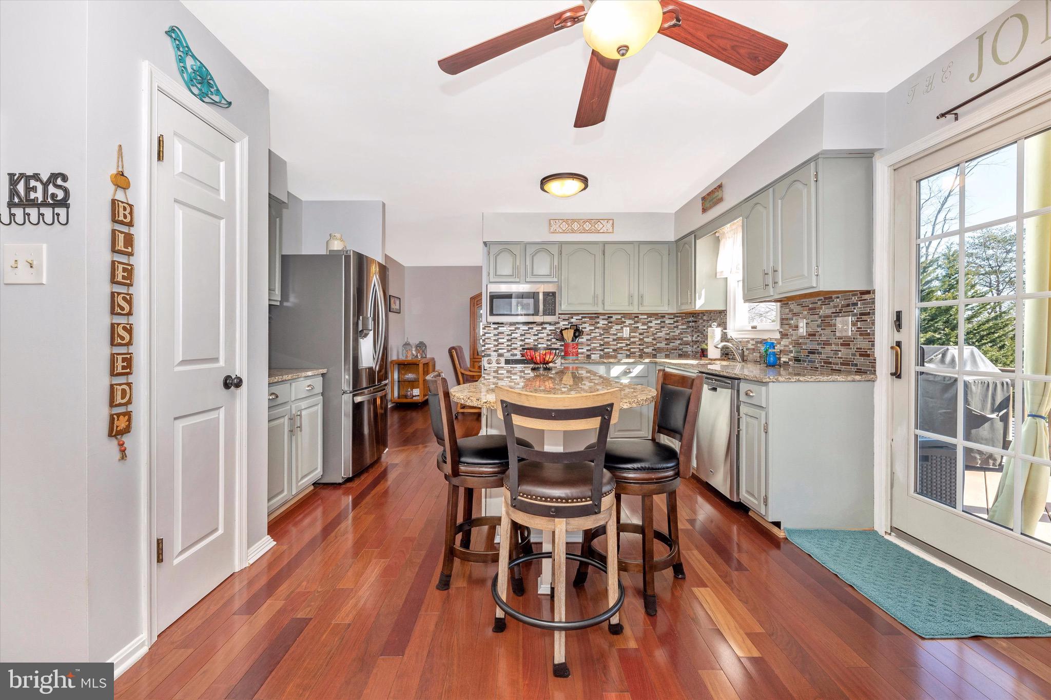 LINTON SPRINGS - Residential