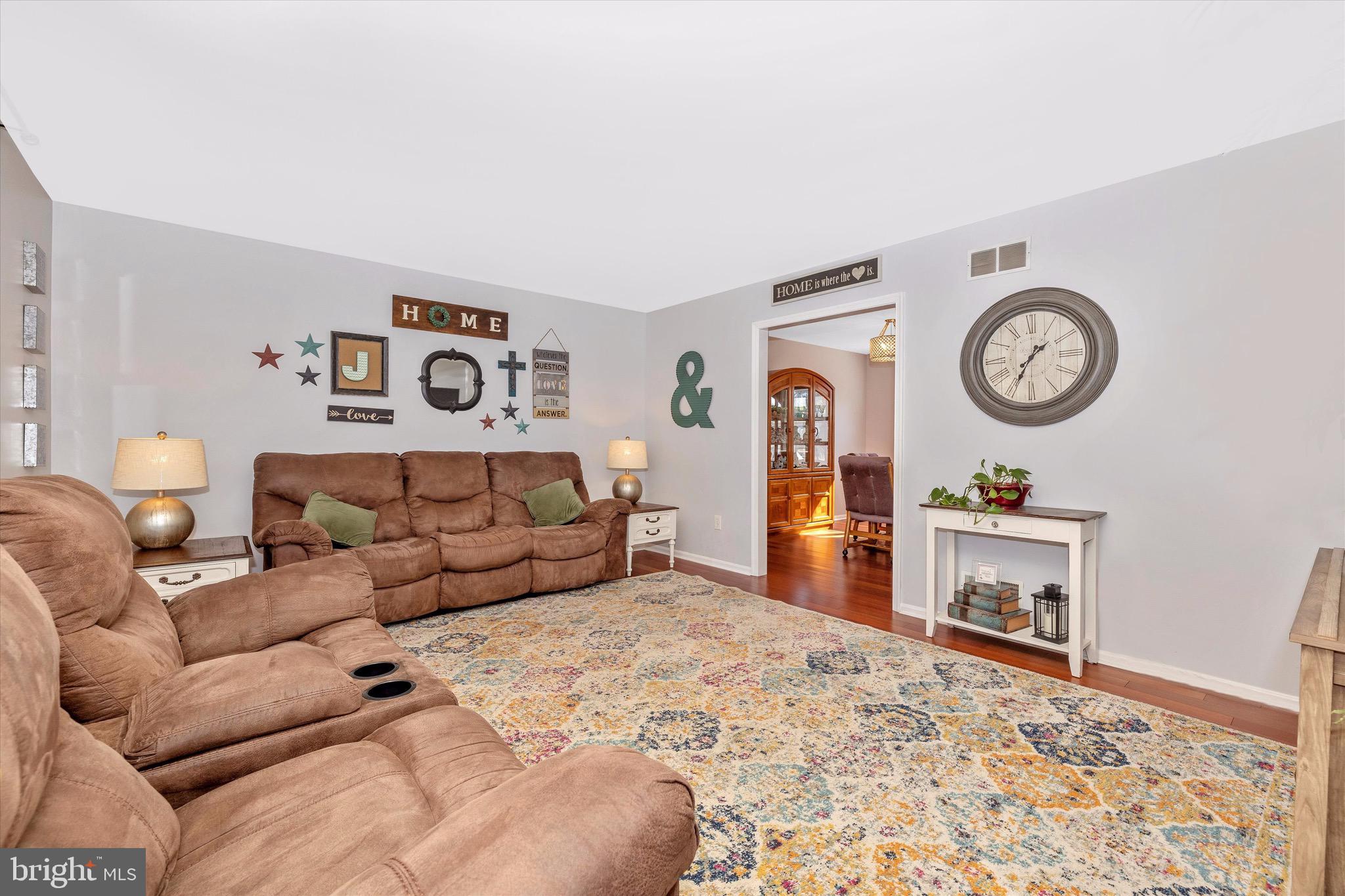 LINTON SPRINGS - Residential