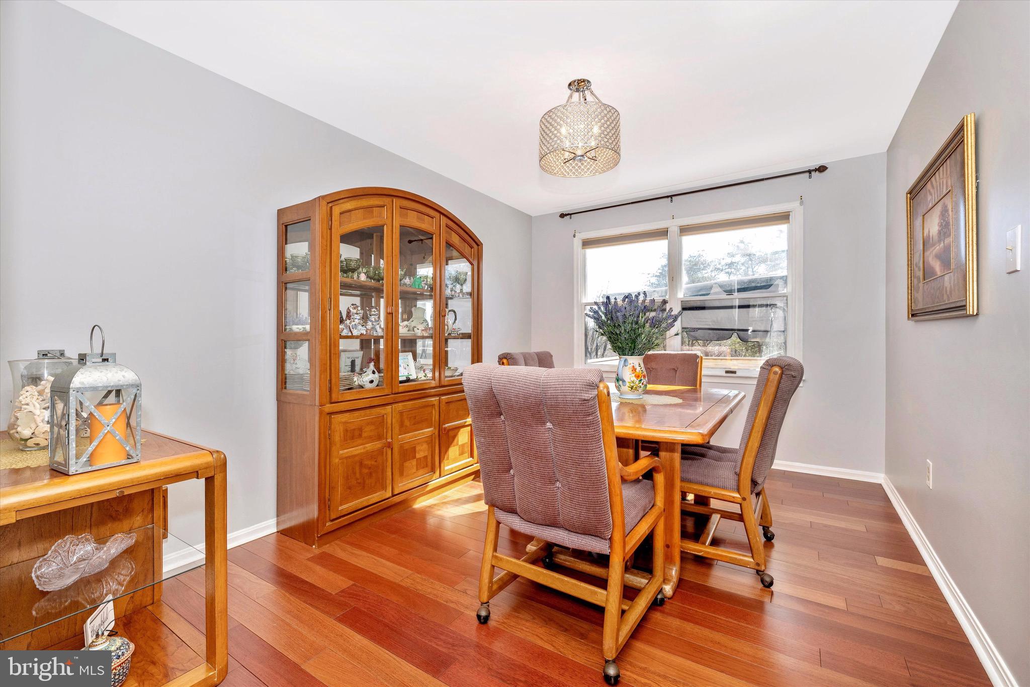 LINTON SPRINGS - Residential