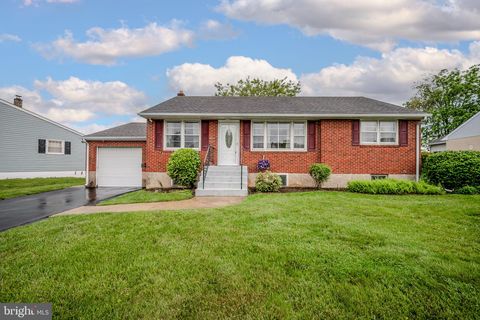 2203 SAINT JAMES DRIVE WILMINGTON DE 19808